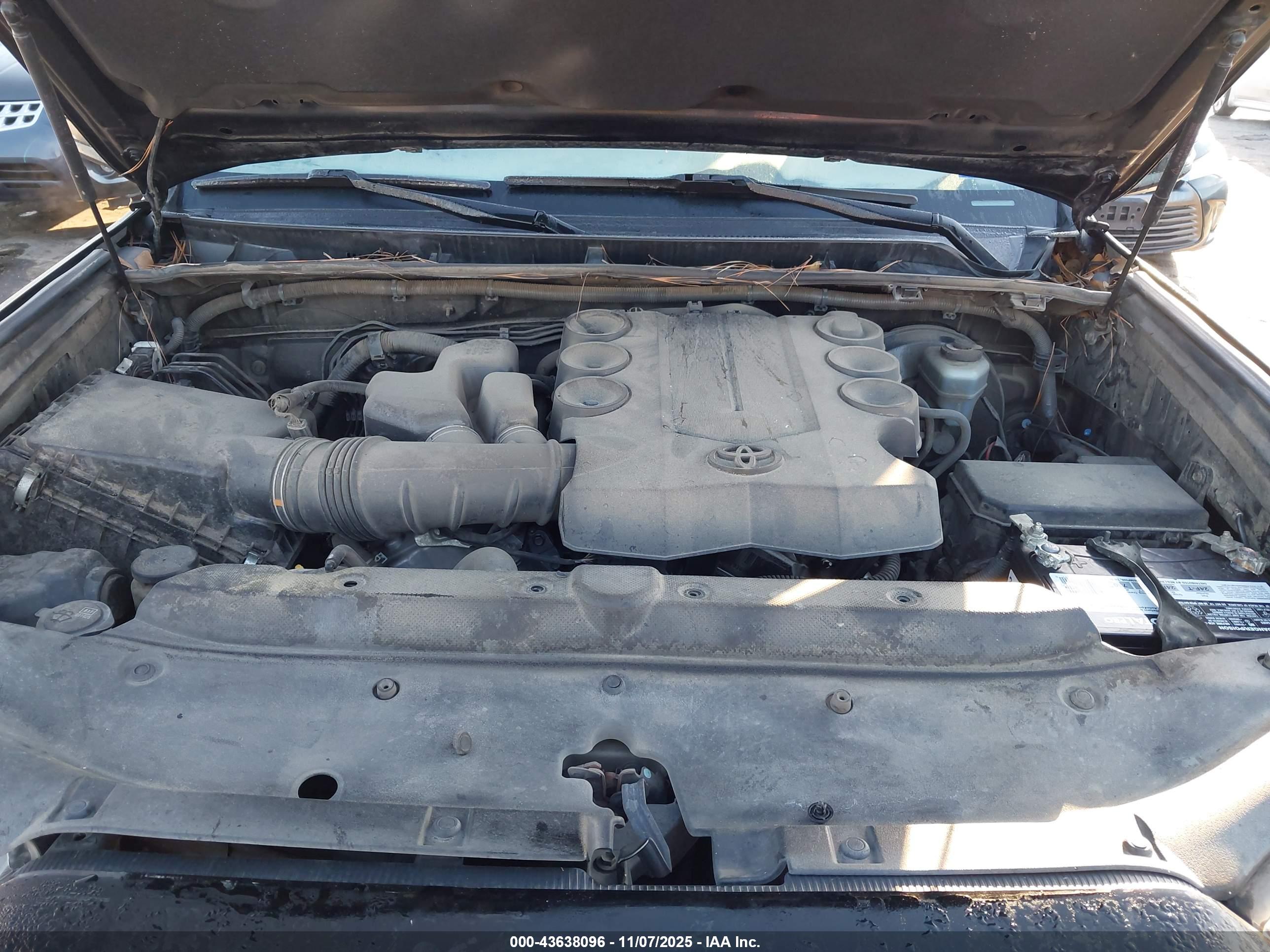 TOYOTA 4RUNNER image 10