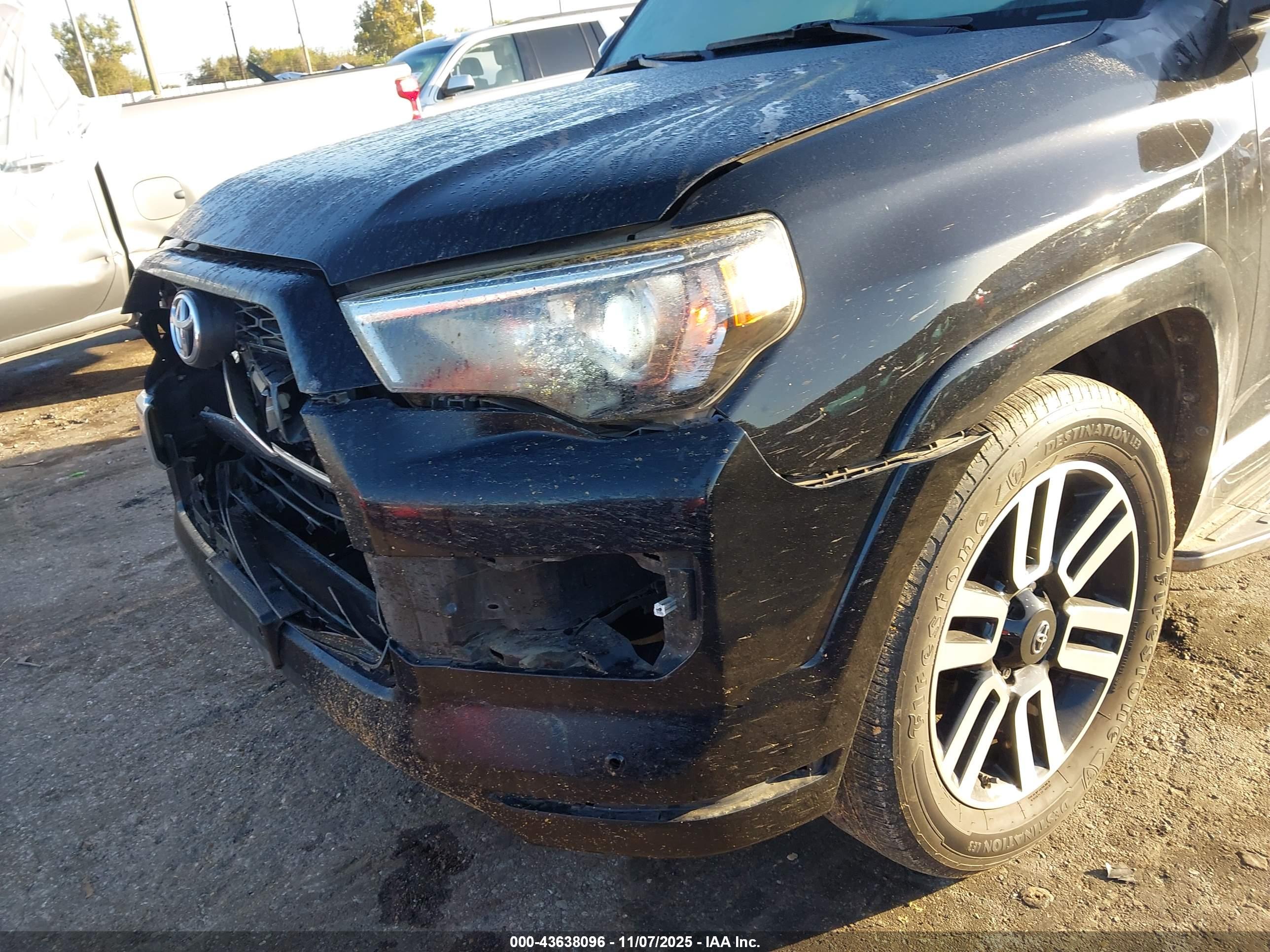 TOYOTA 4RUNNER image 6