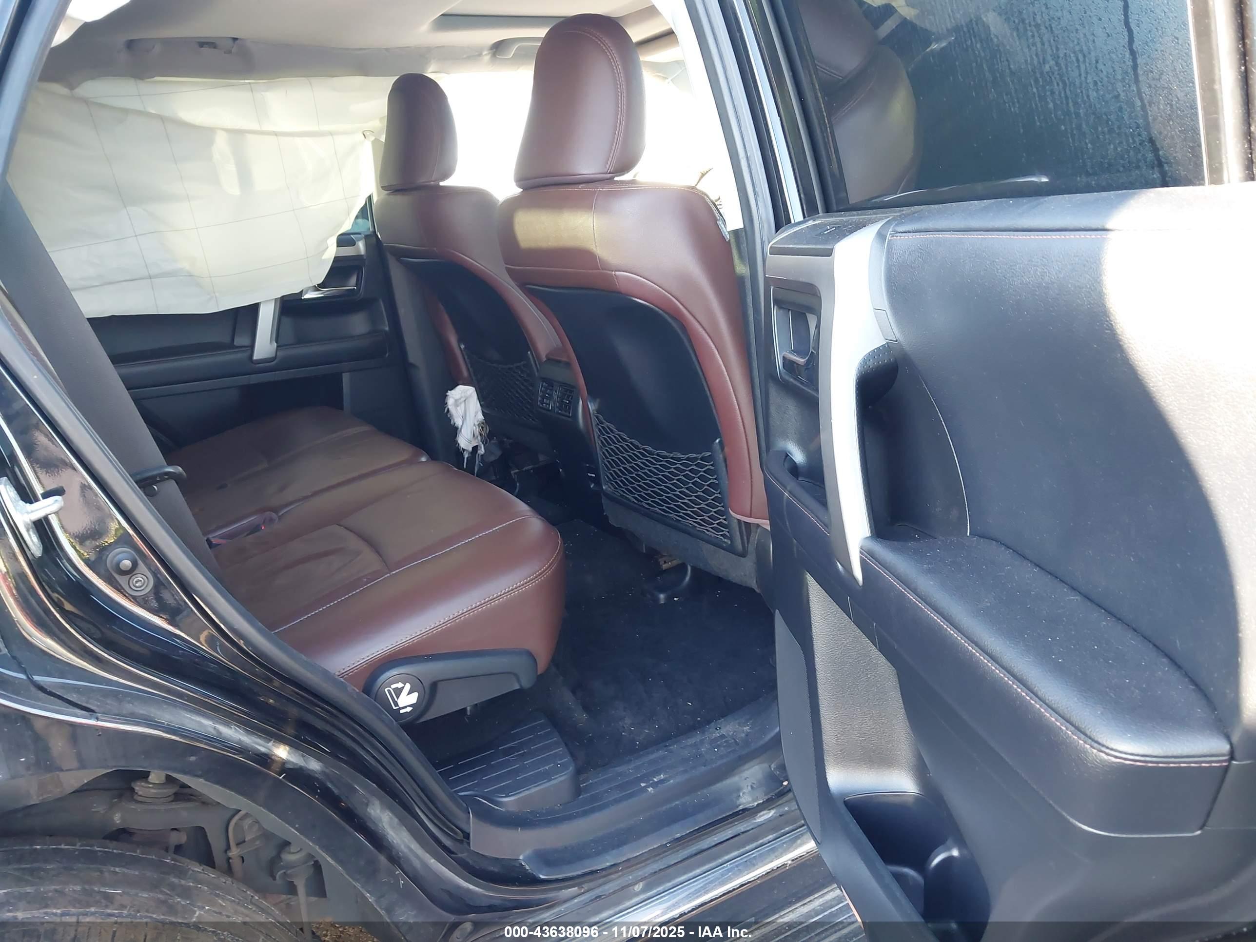 TOYOTA 4RUNNER image 8