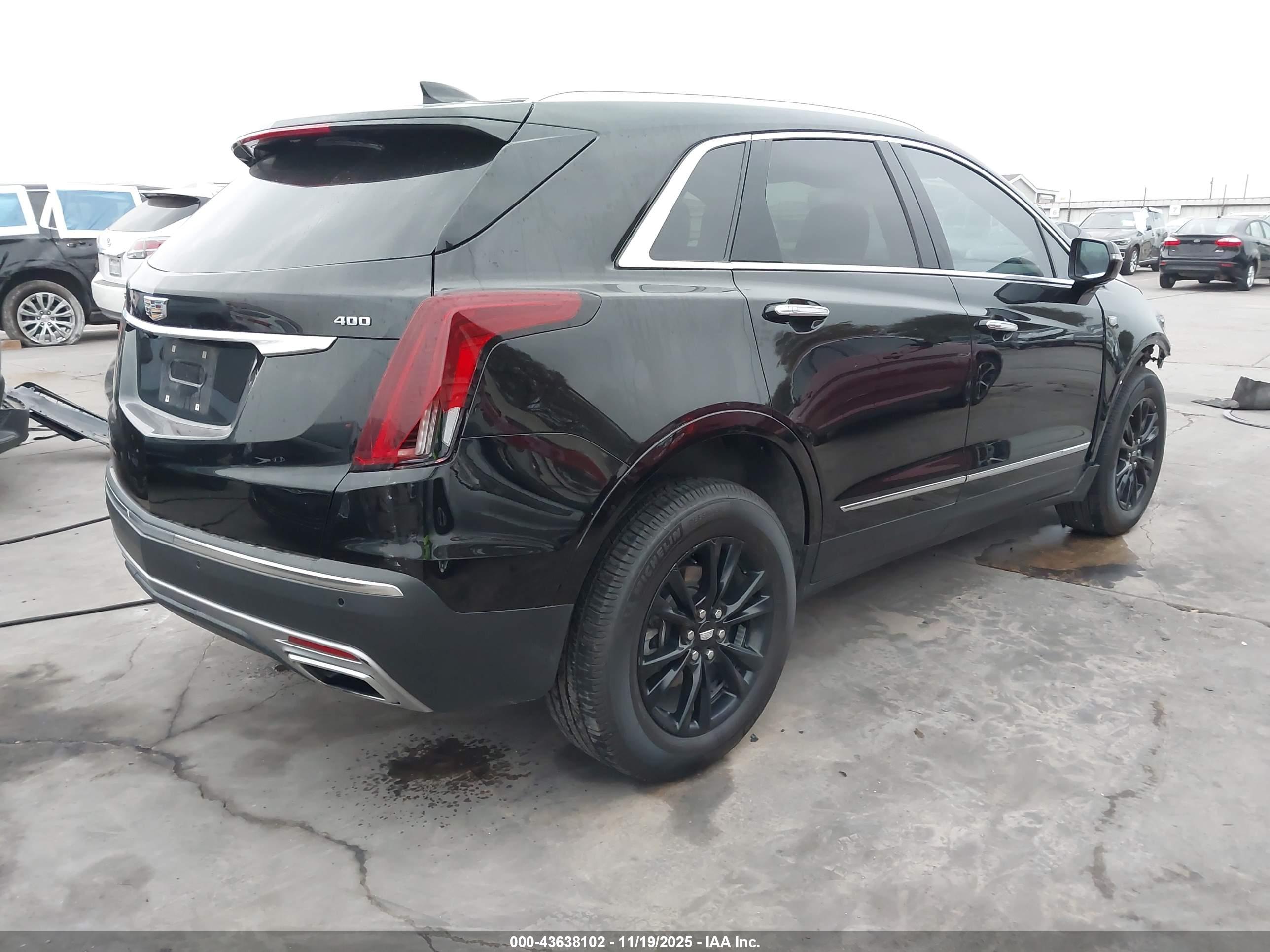 CADILLAC XT5 image 4