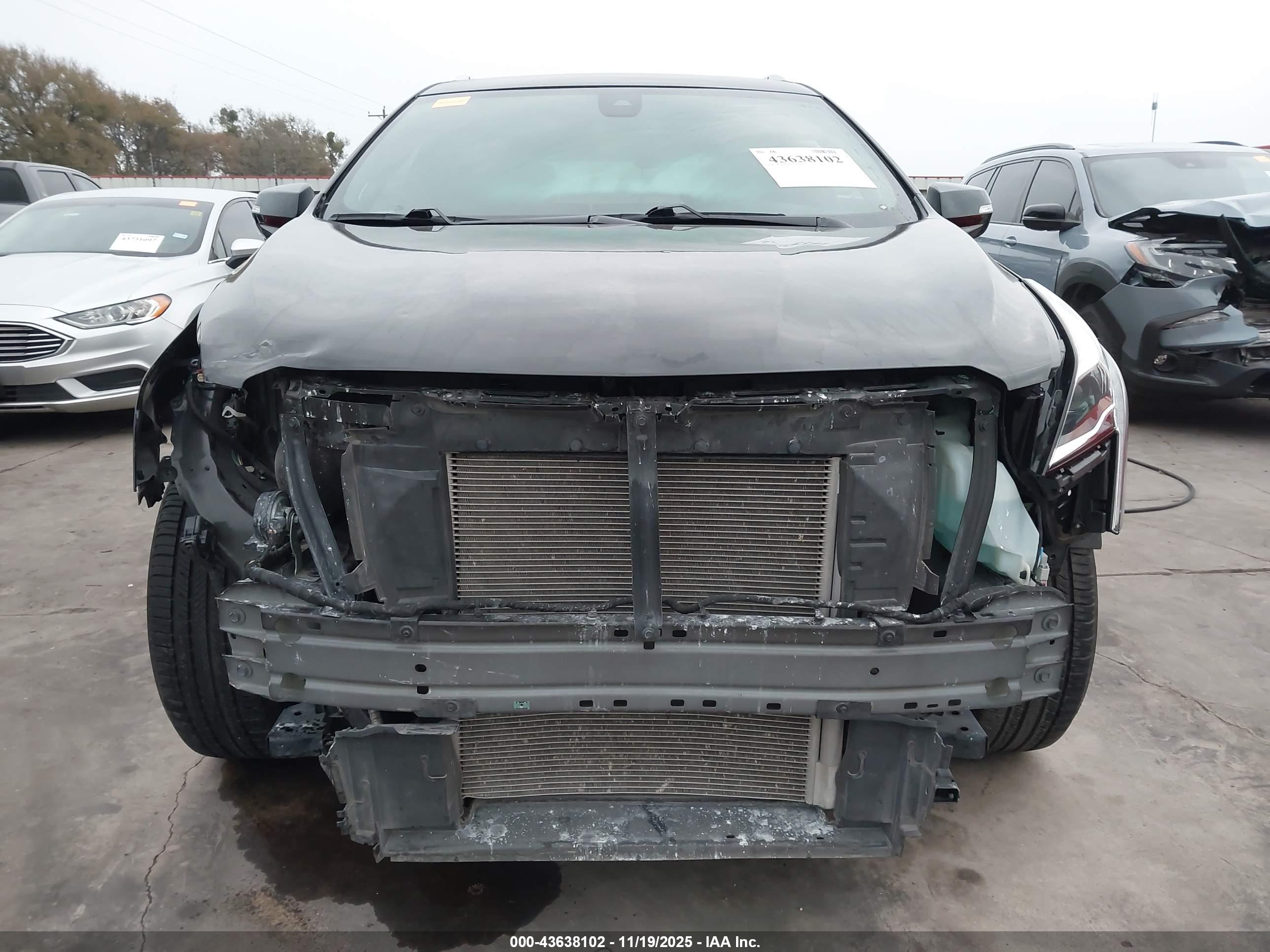 CADILLAC XT5 image 6