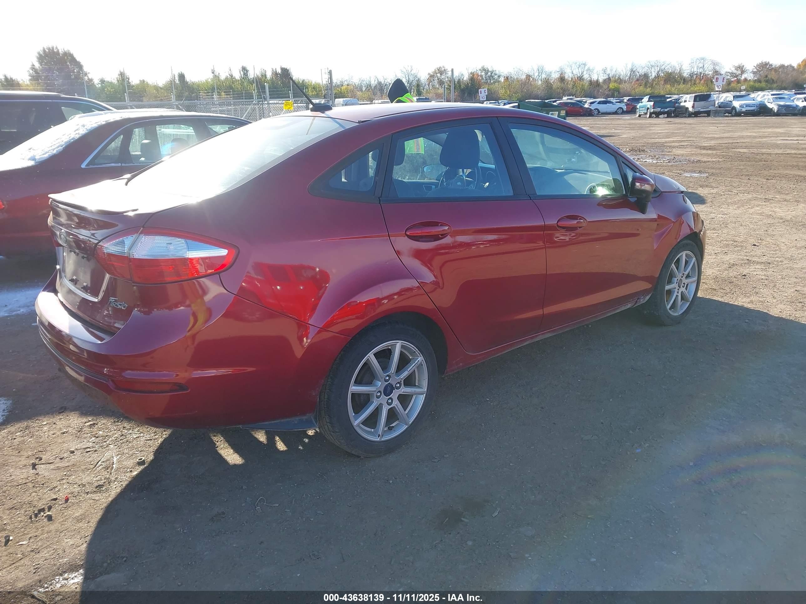 FORD FIESTA image 4