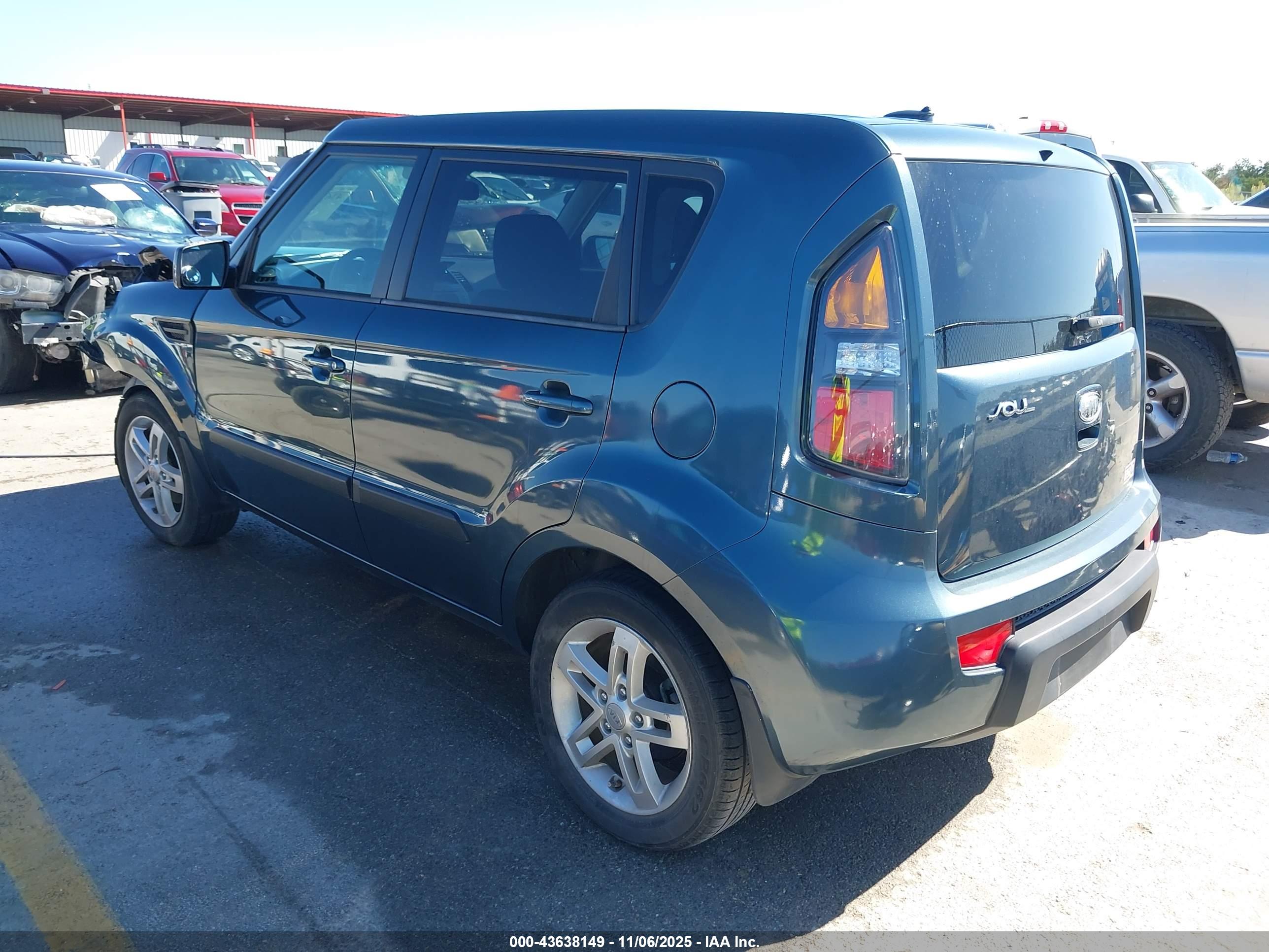 KIA SOUL image 3