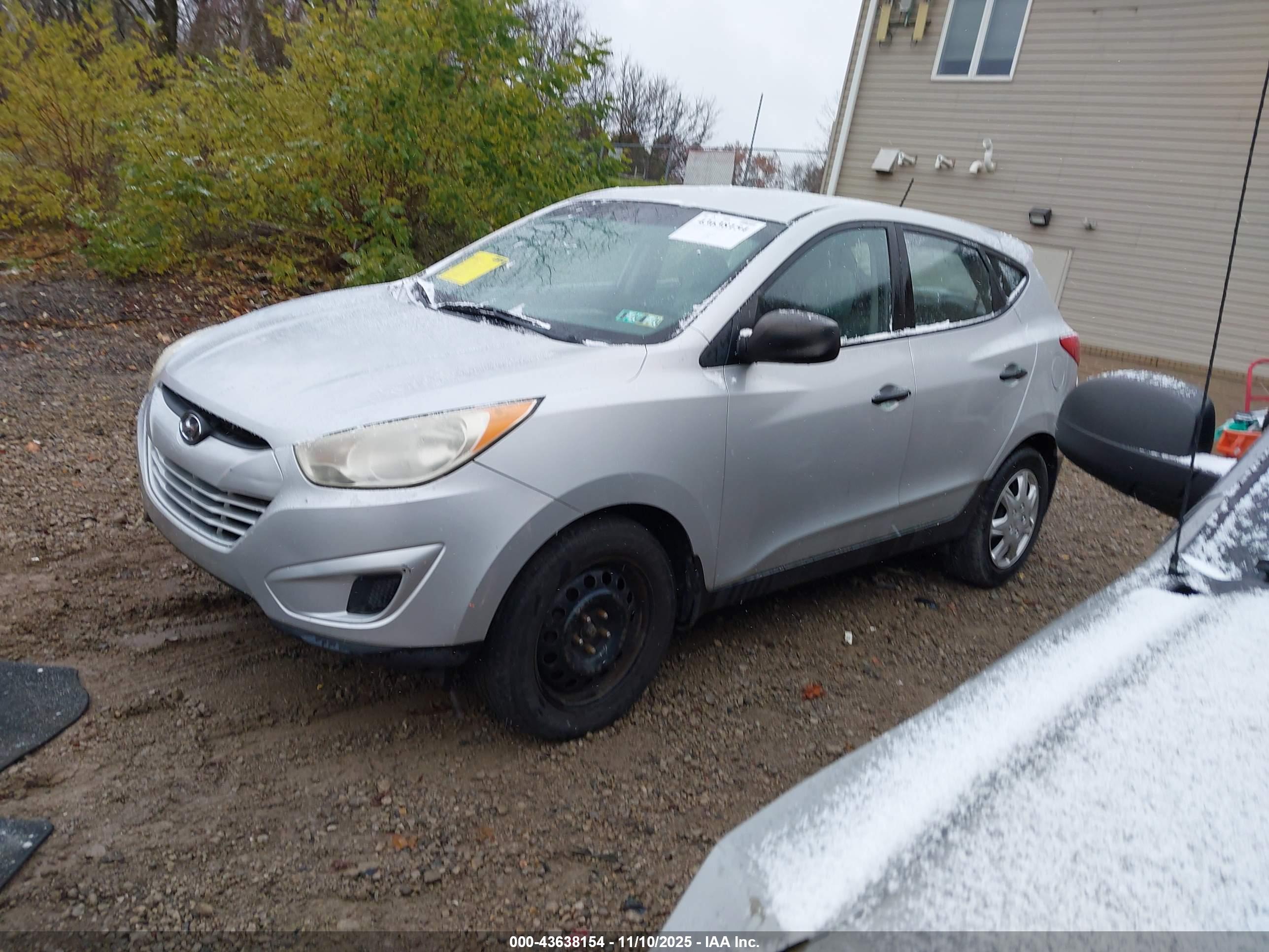 HYUNDAI TUCSON image 2