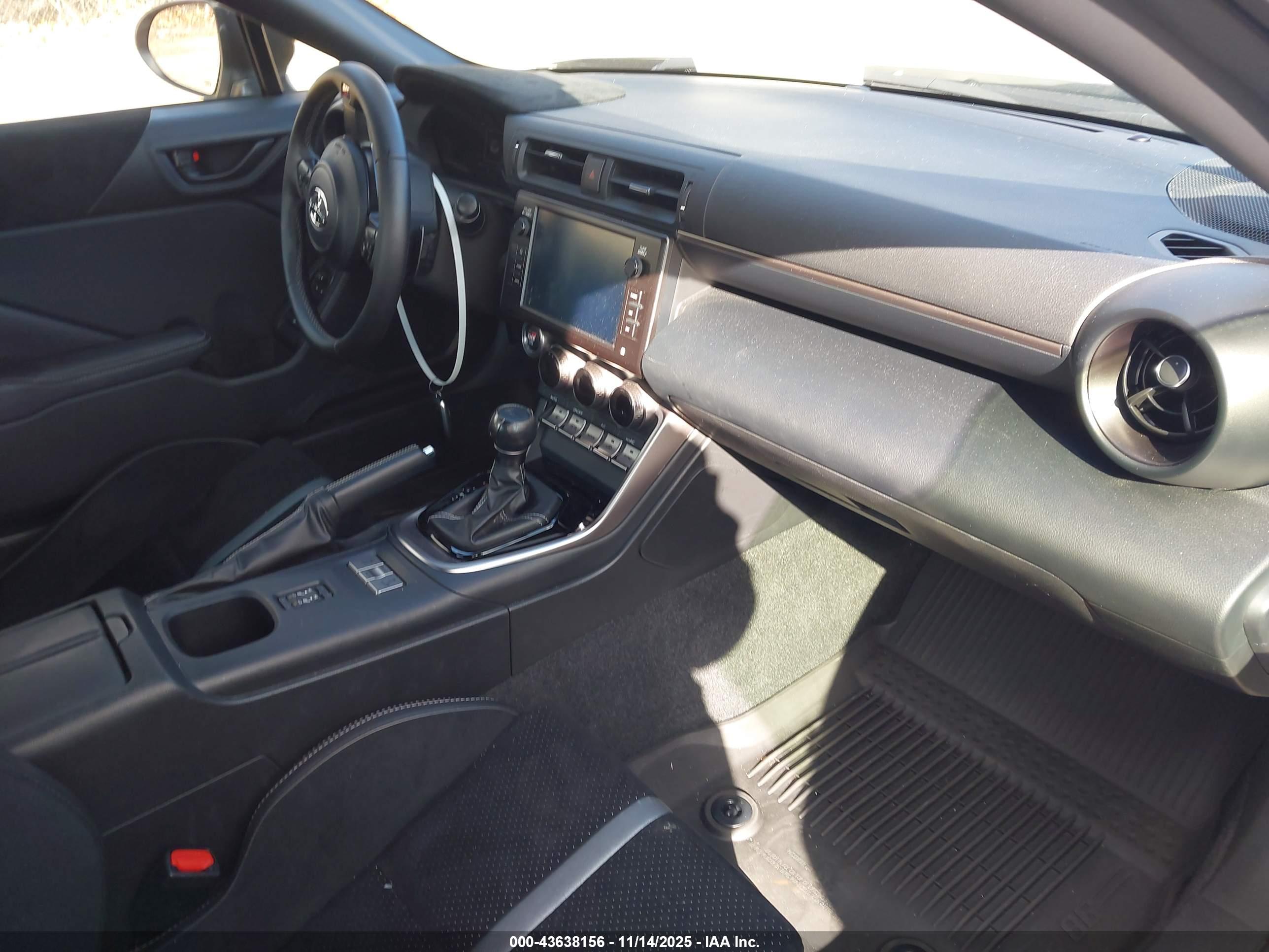 TOYOTA GR86 image 5
