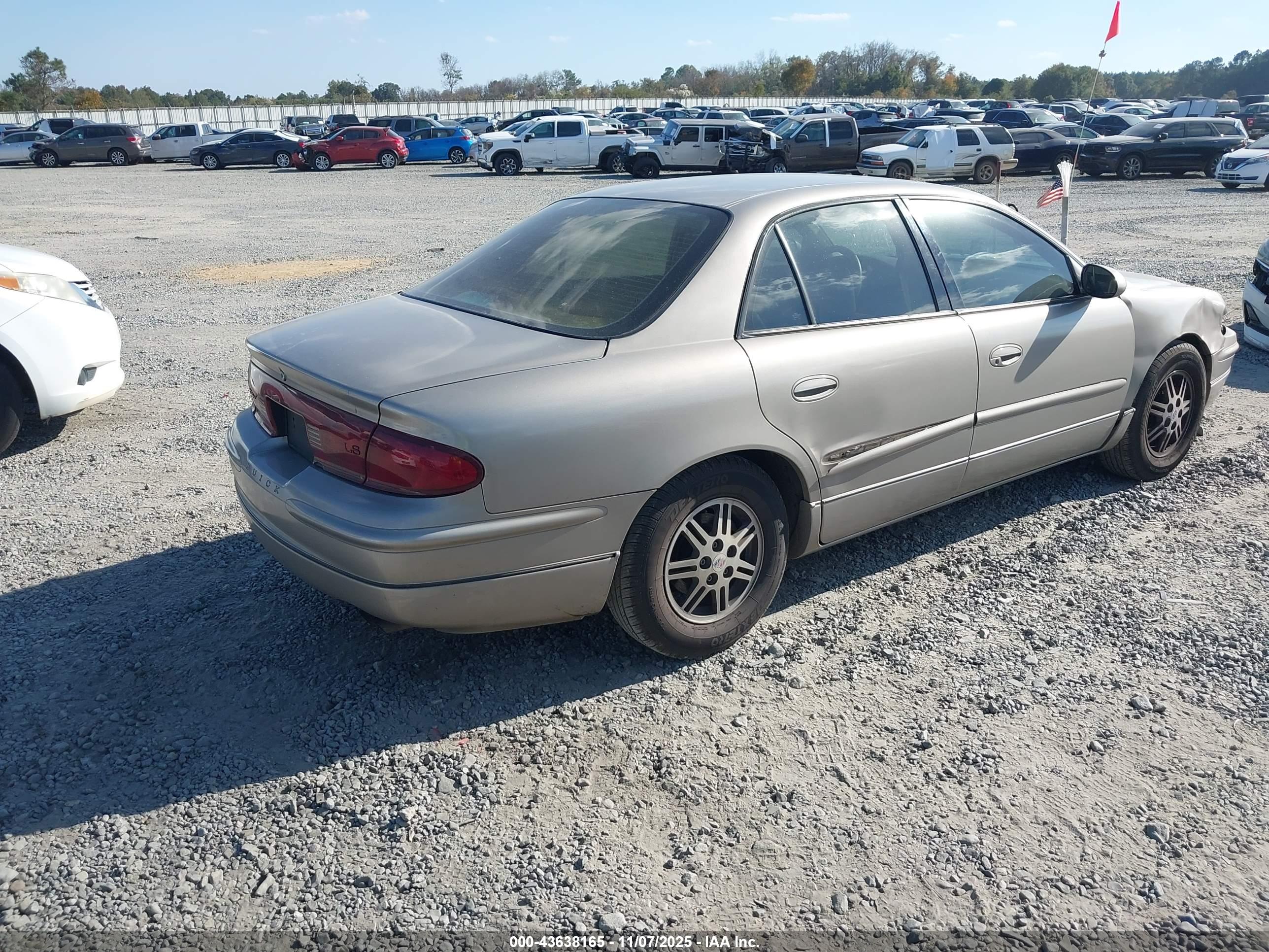 BUICK REGAL image 4