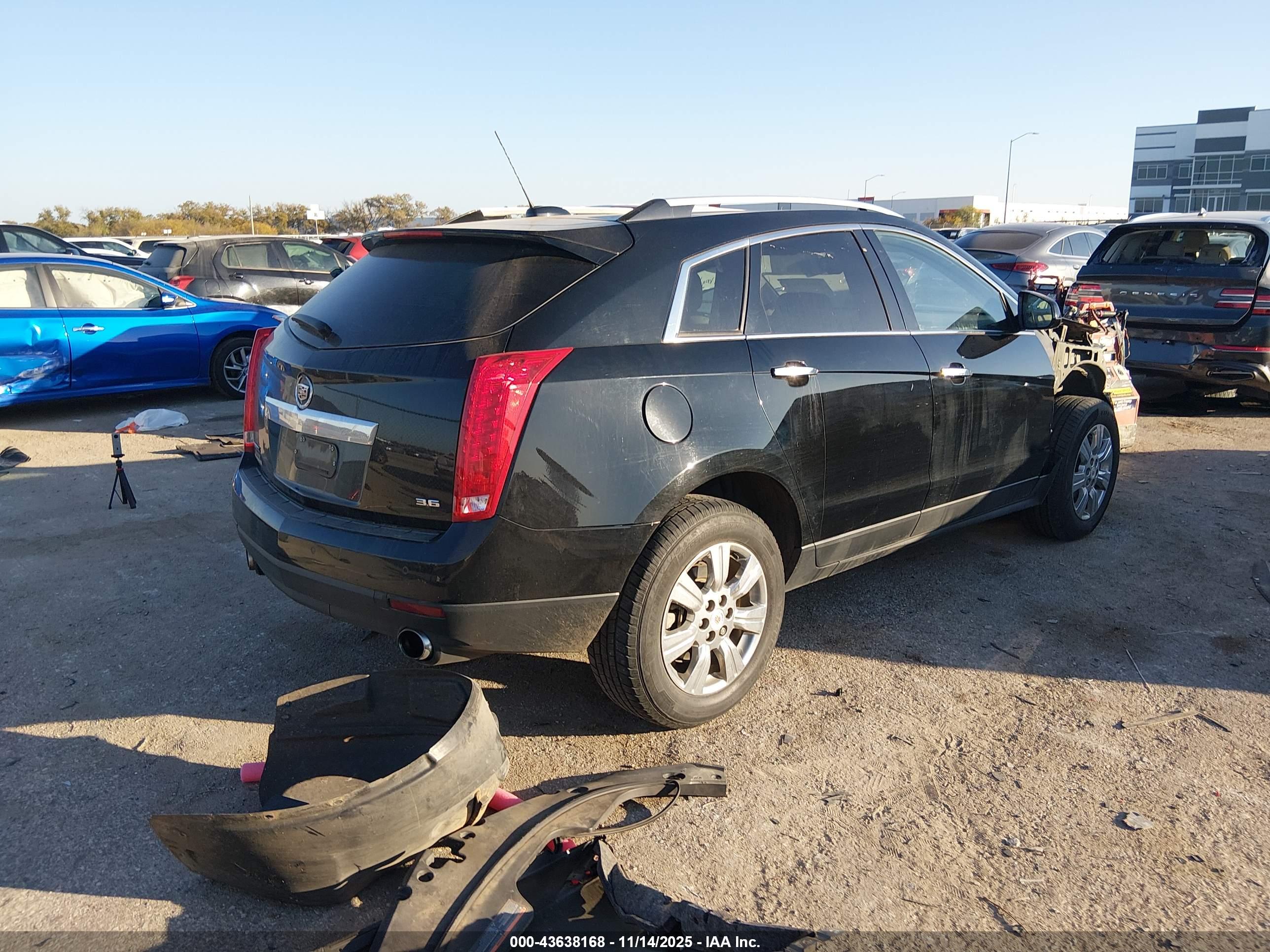 CADILLAC SRX image 4