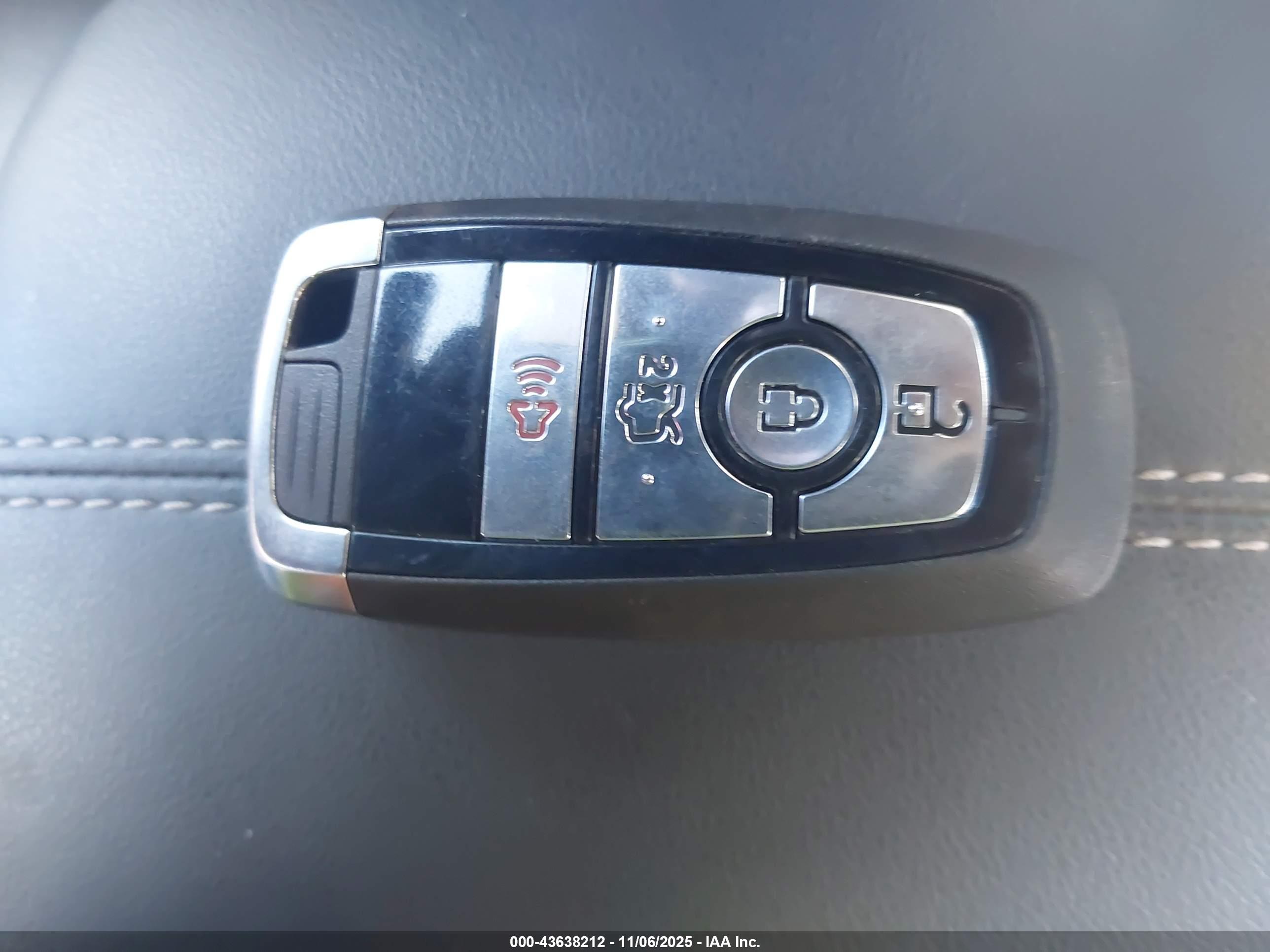 FORD MUSTANG image 11