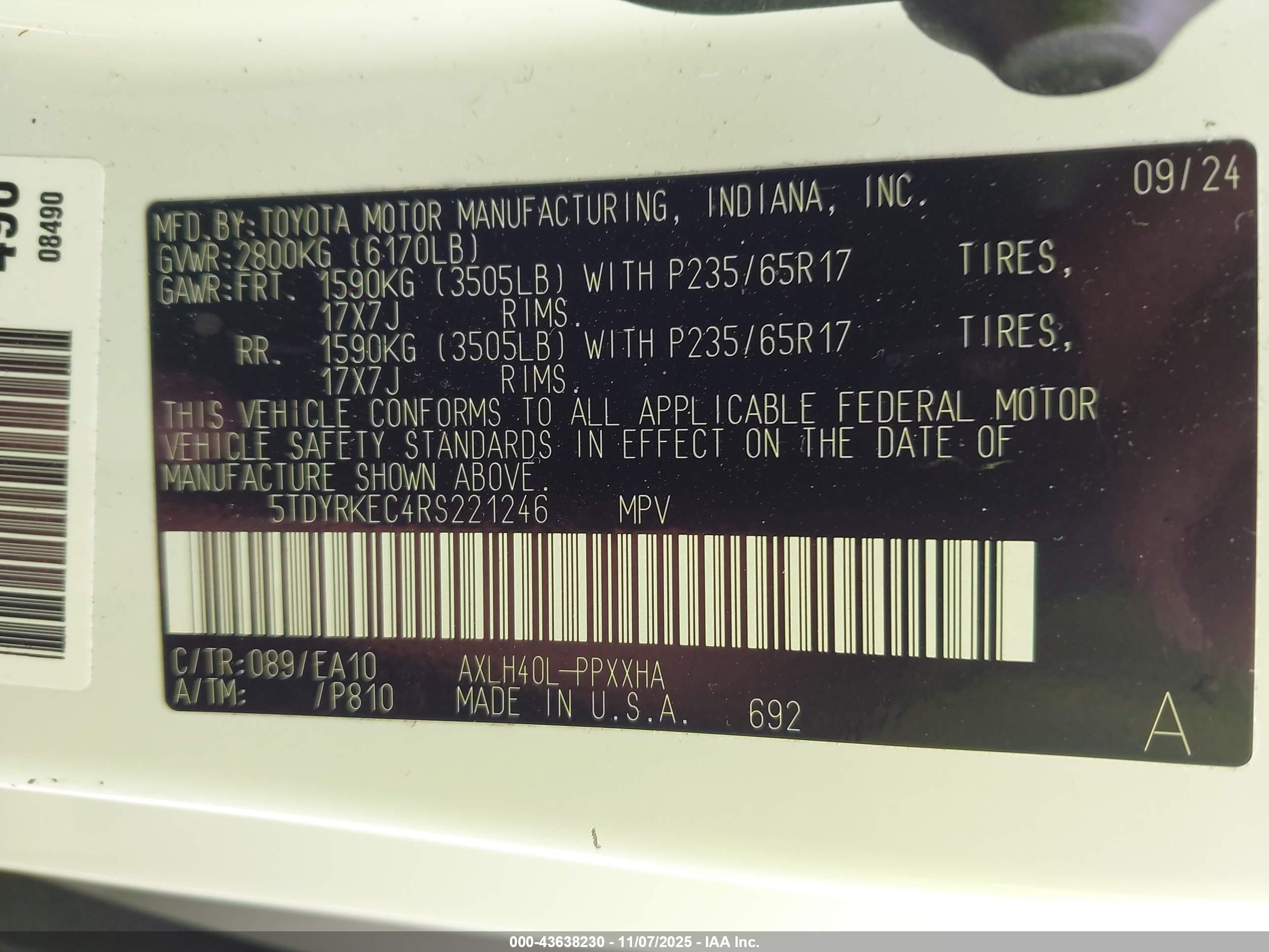 TOYOTA SIENNA image 9