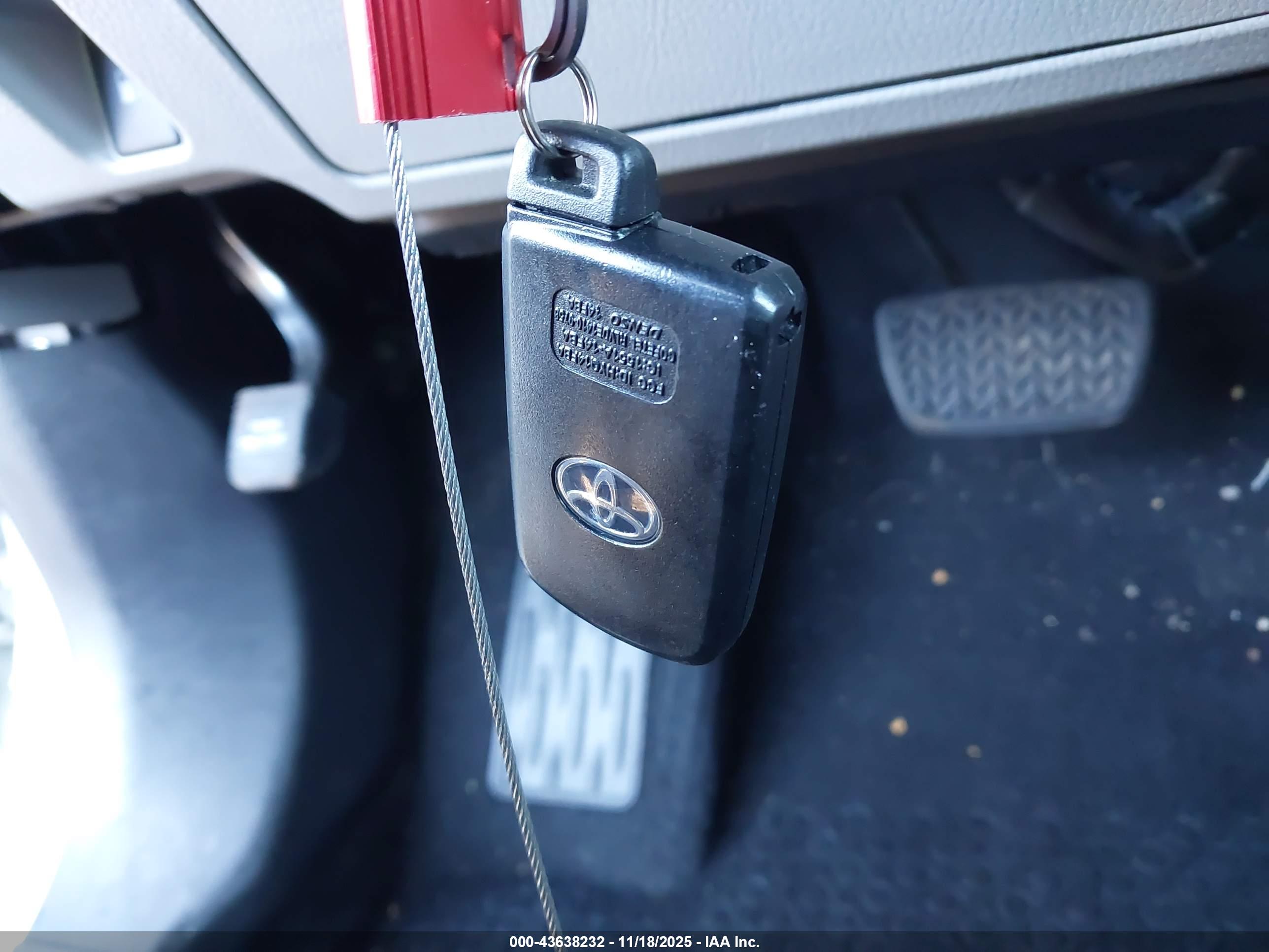 TOYOTA HIGHLANDER image 11