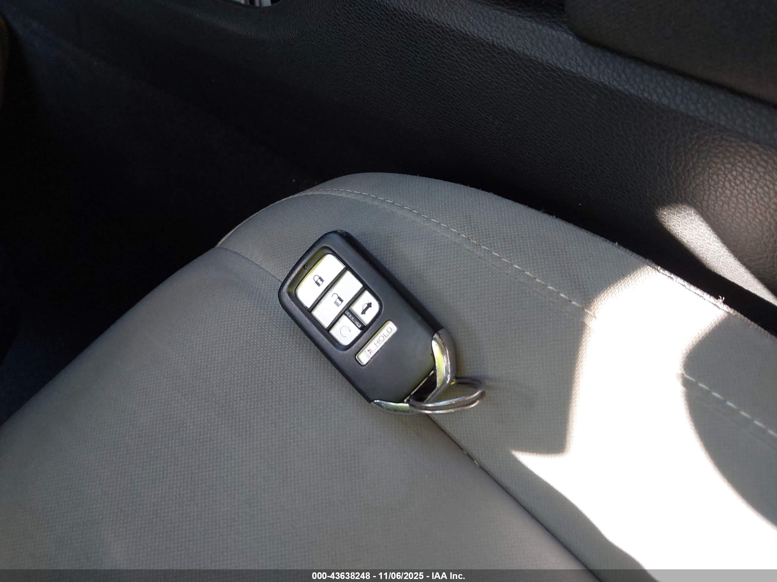 HONDA CIVIC image 11
