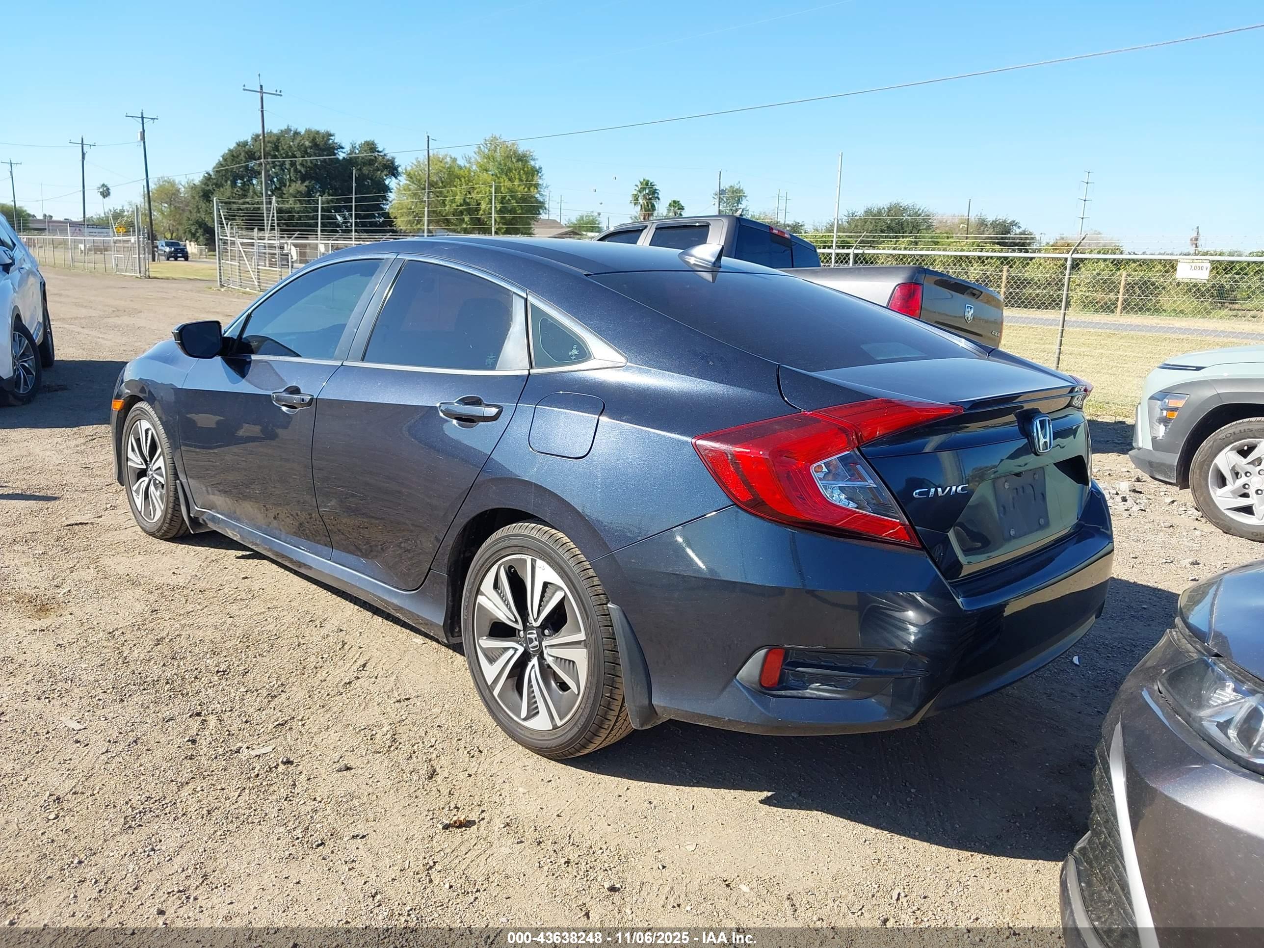 HONDA CIVIC image 3