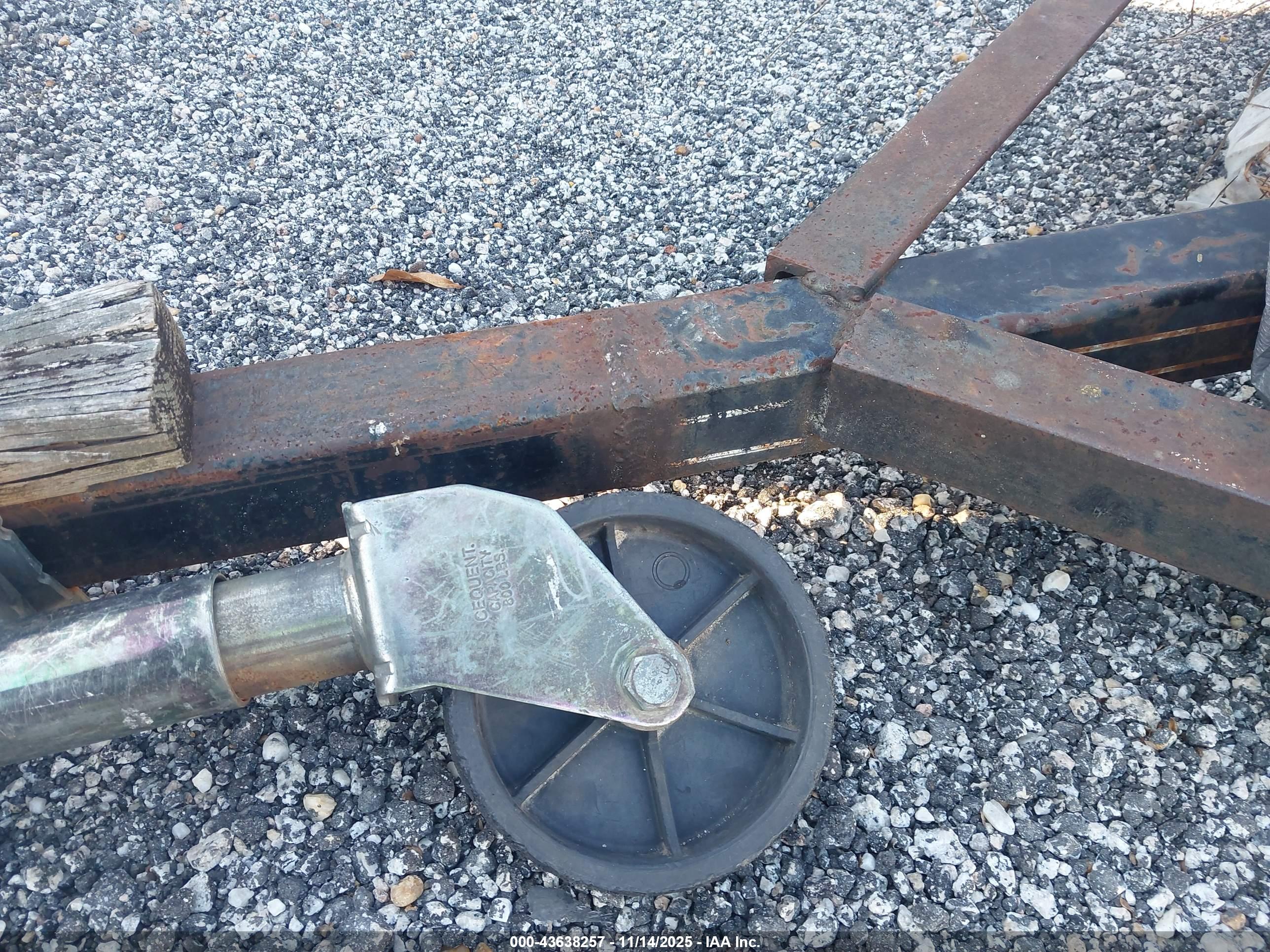 CUSTOM TRAILERS image 9