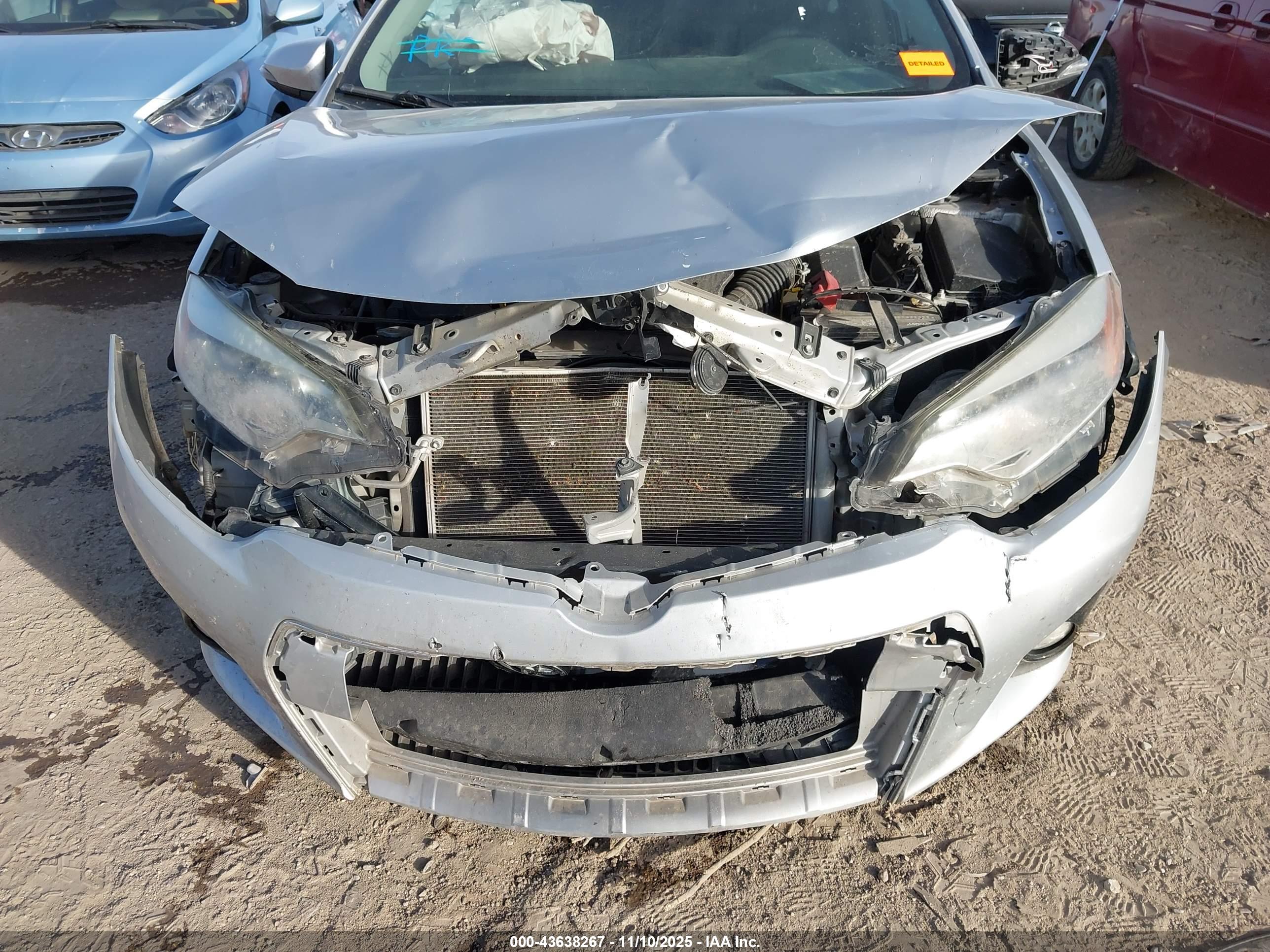 TOYOTA COROLLA image 6