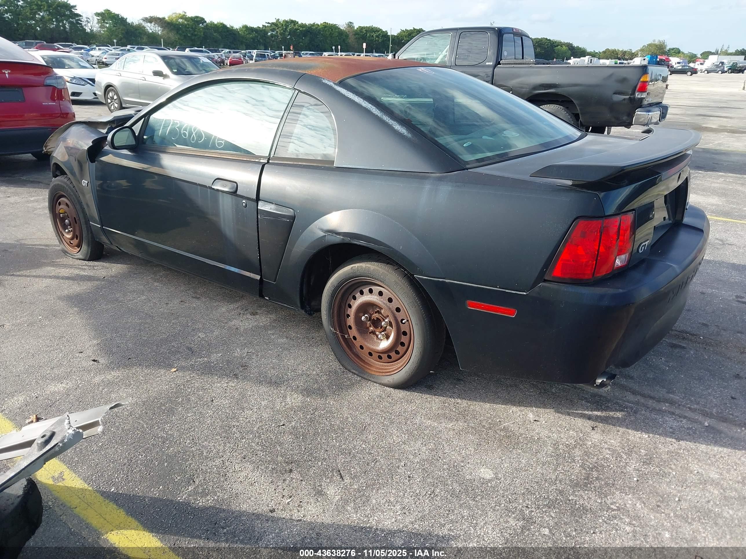 FORD MUSTANG image 3