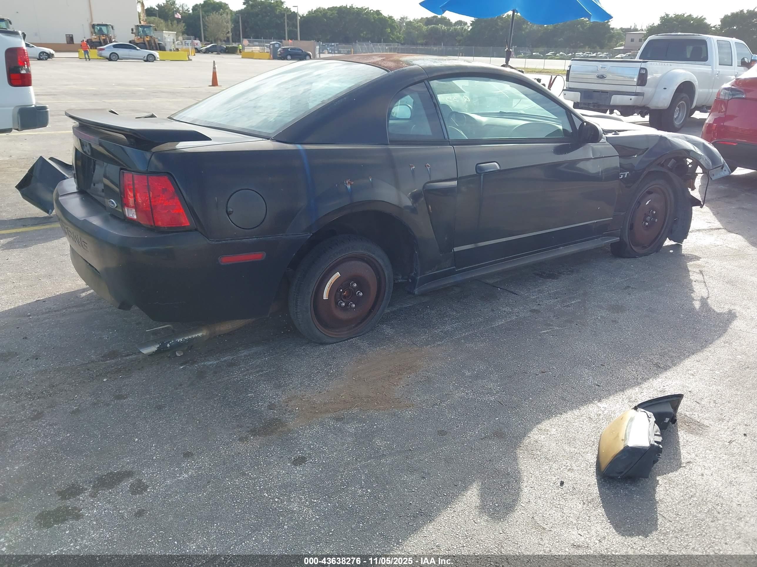 FORD MUSTANG image 4
