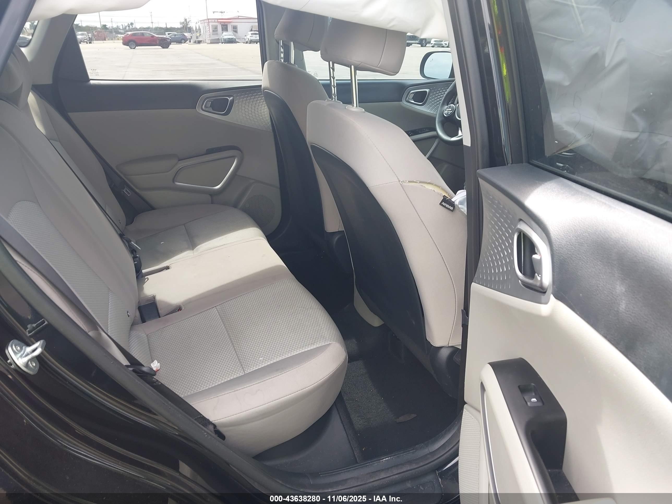 KIA SOUL image 8