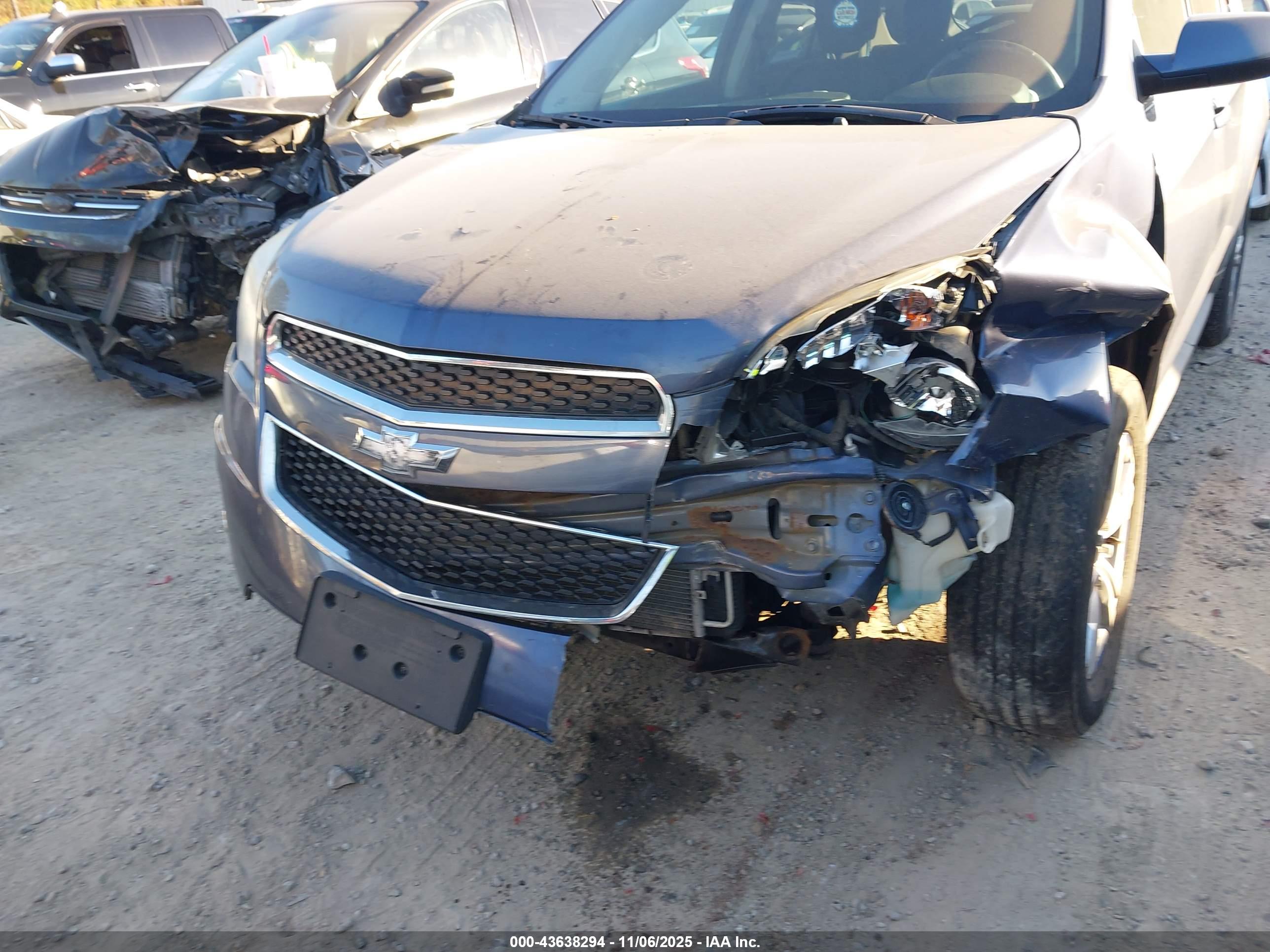 CHEVROLET EQUINOX image 6