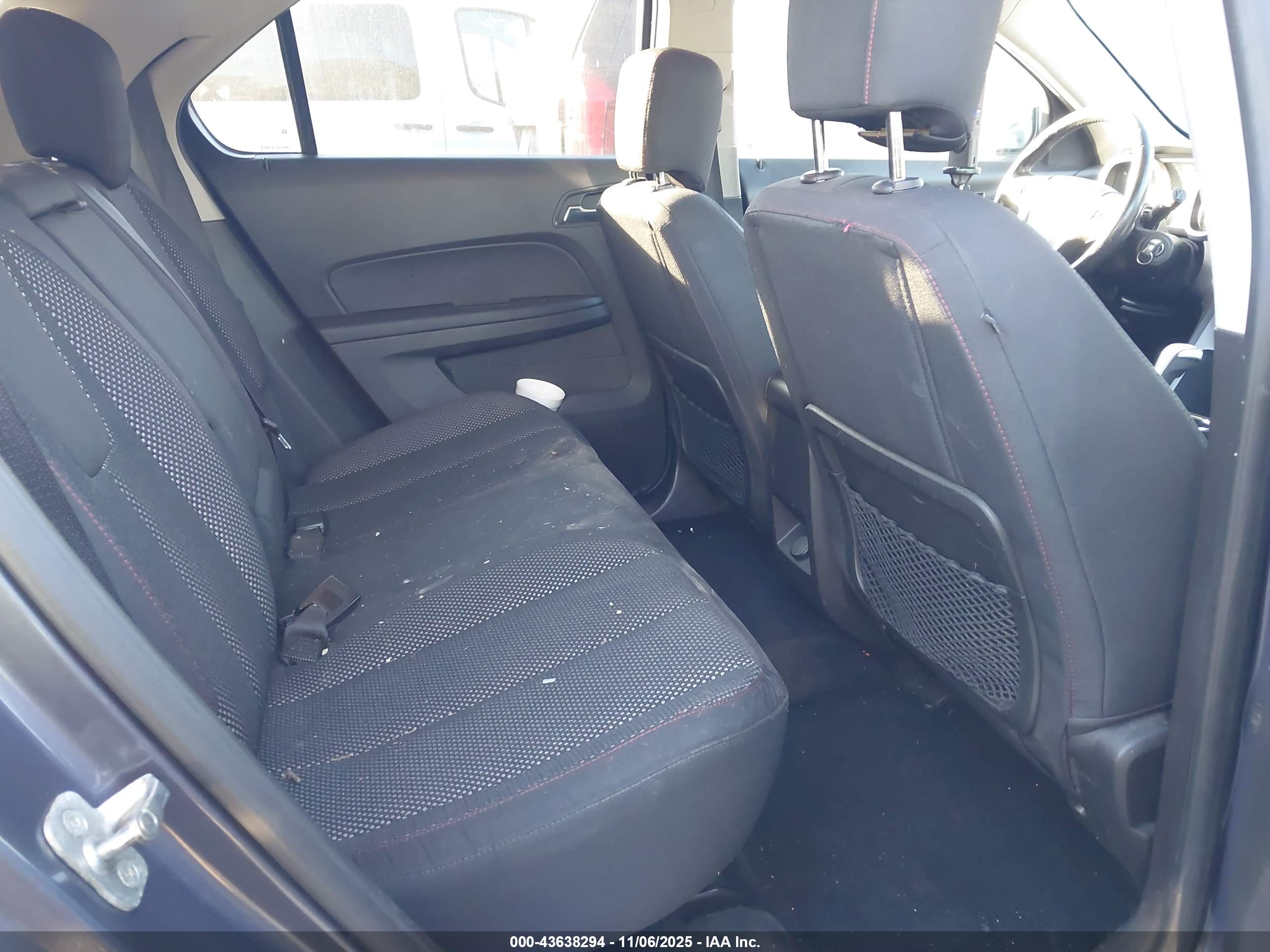 CHEVROLET EQUINOX image 8