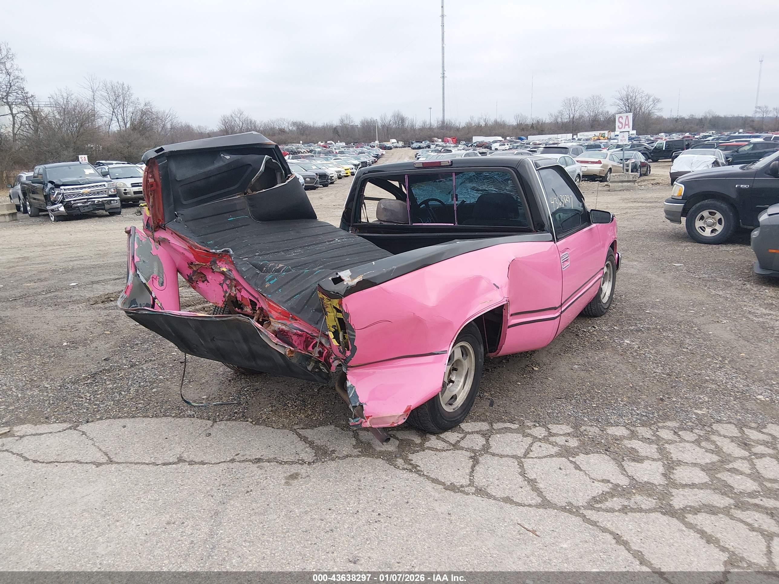 CHEVROLET GMT-400 image 4
