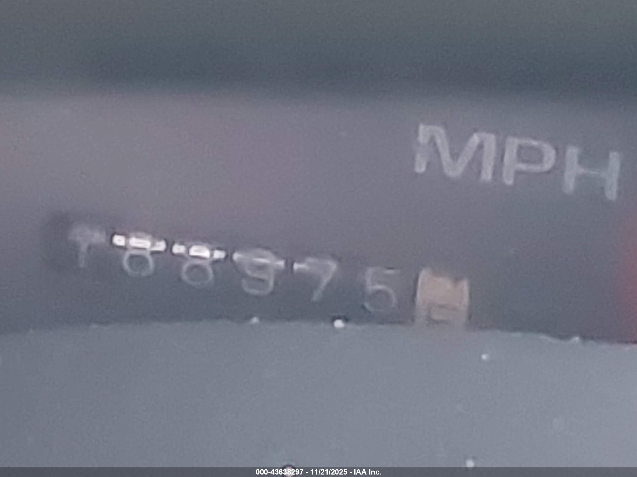 CHEVROLET GMT-400 image 7