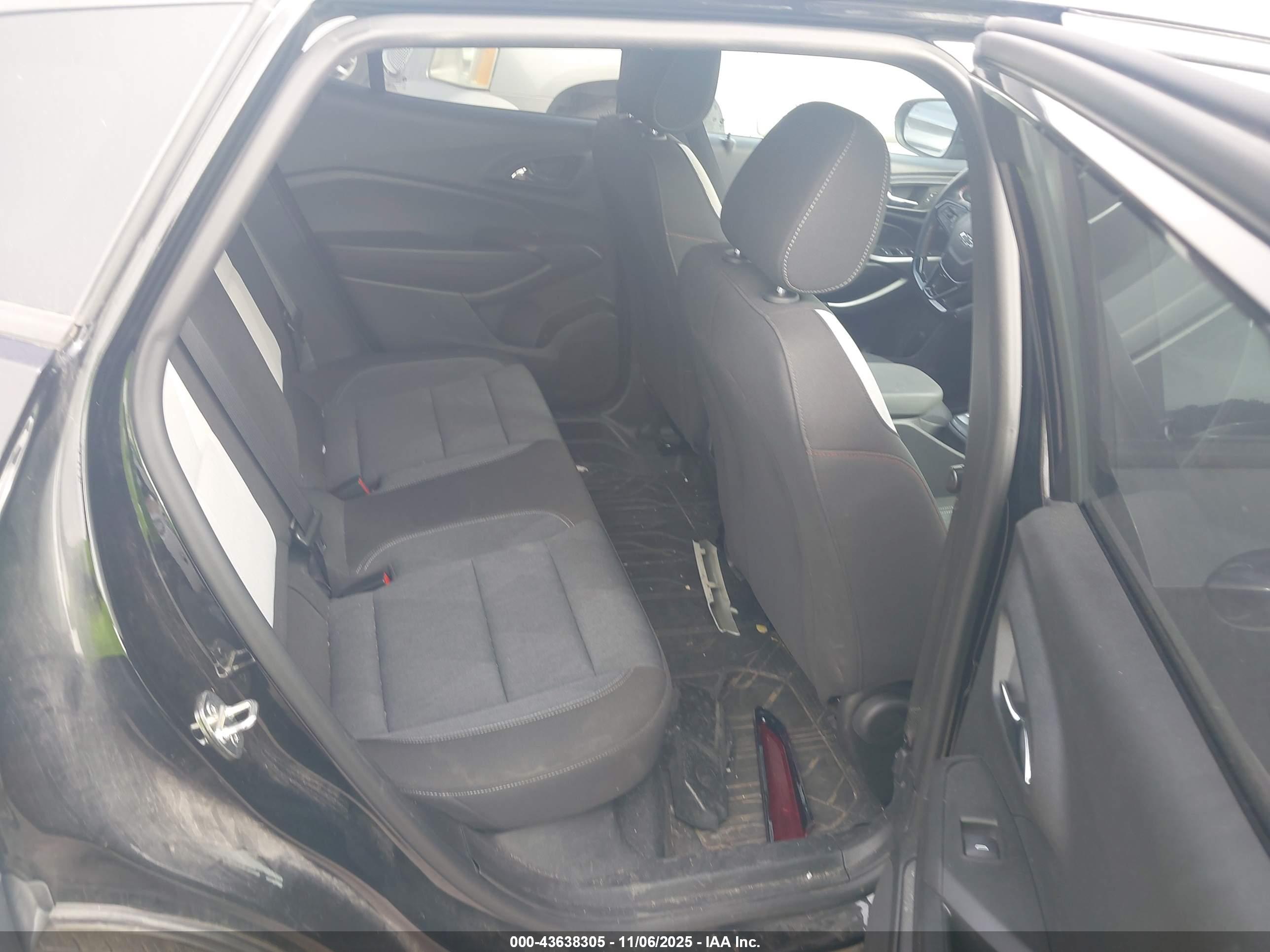 CHEVROLET TRAX image 8