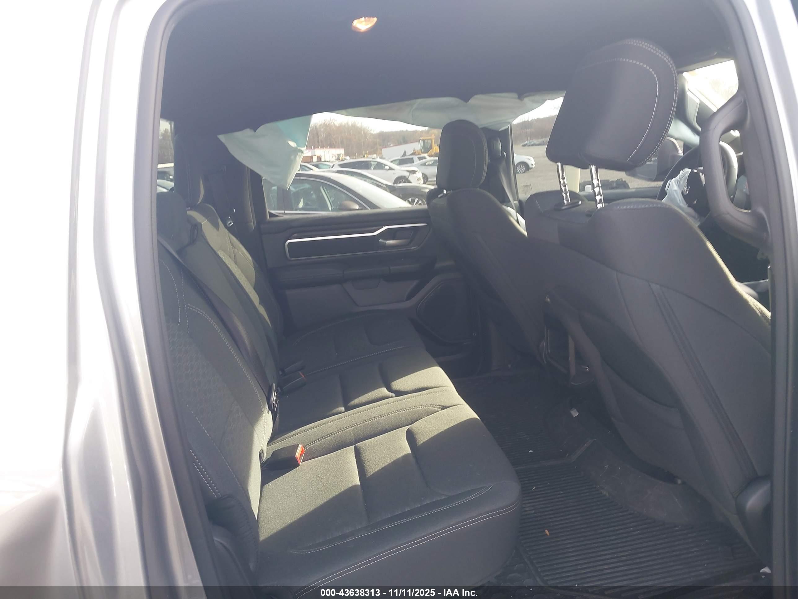 RAM 1500 image 8