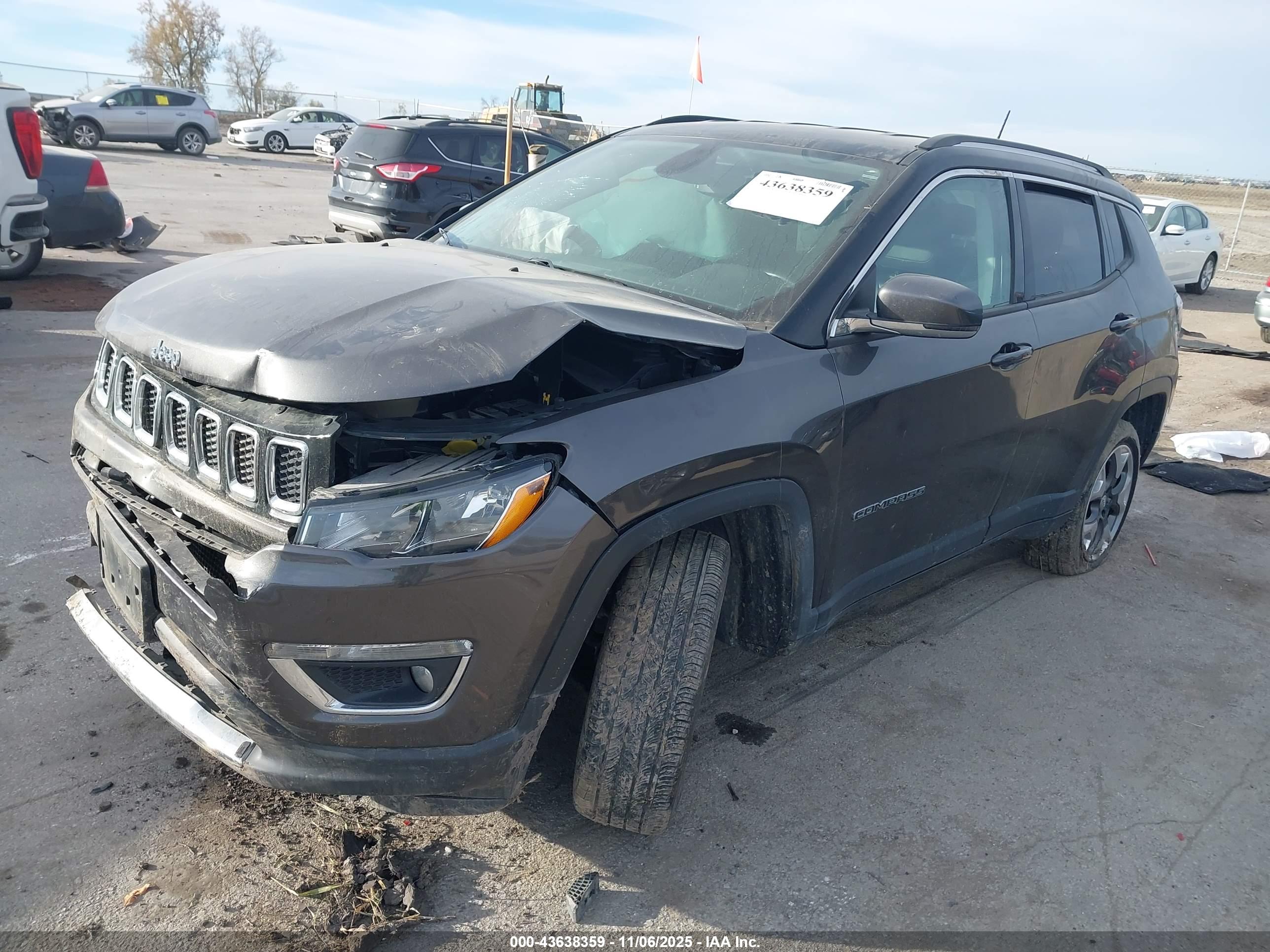 JEEP COMPASS image 2