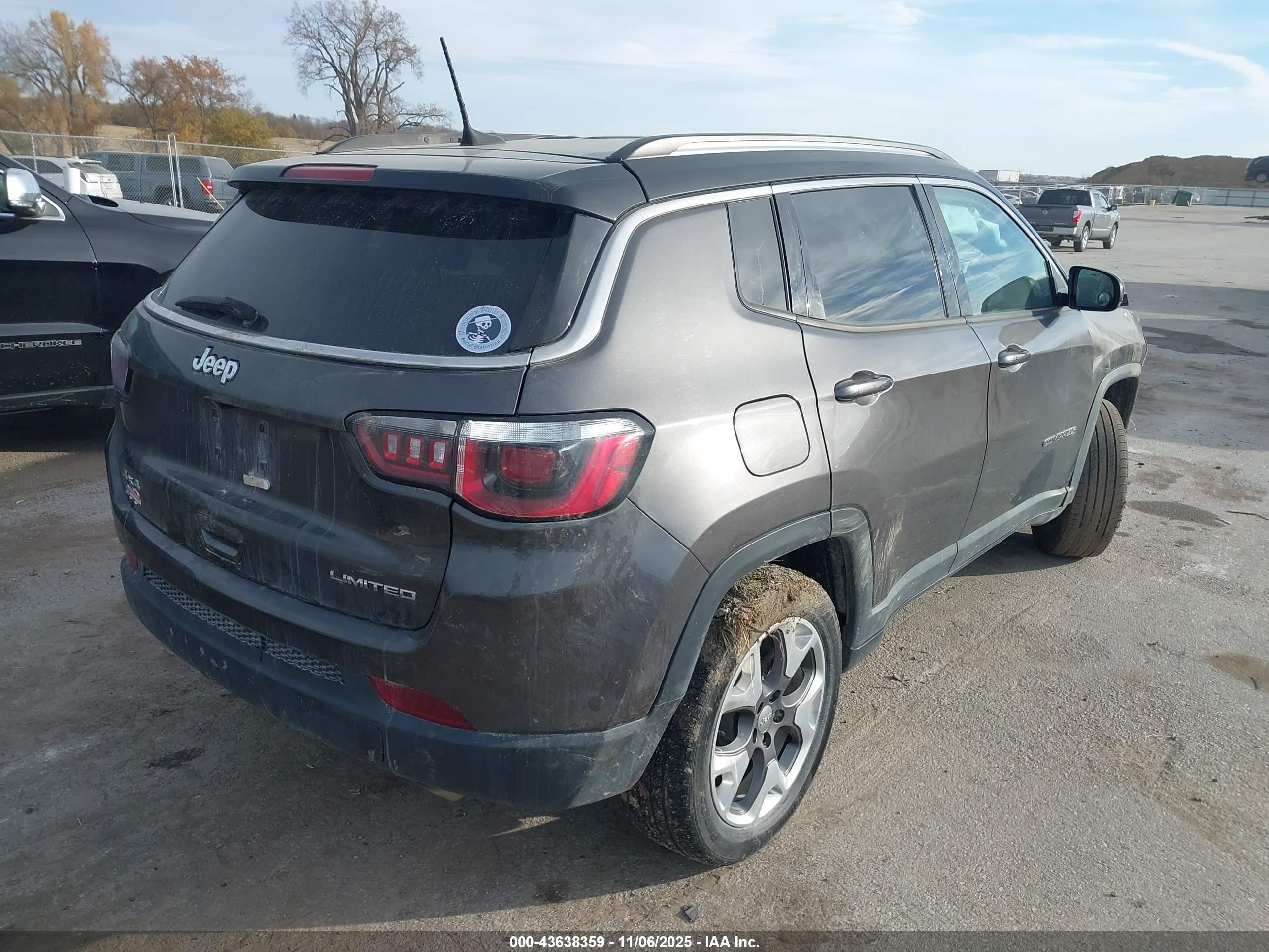 JEEP COMPASS image 4