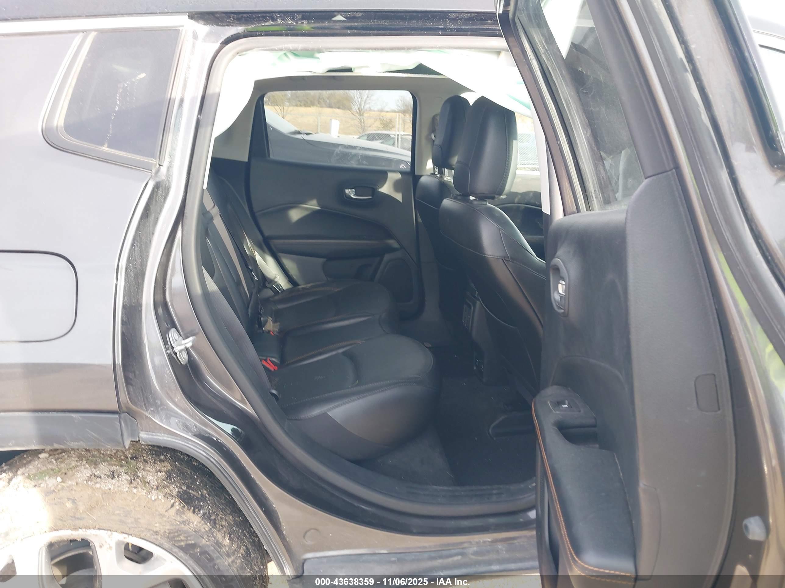 JEEP COMPASS image 8