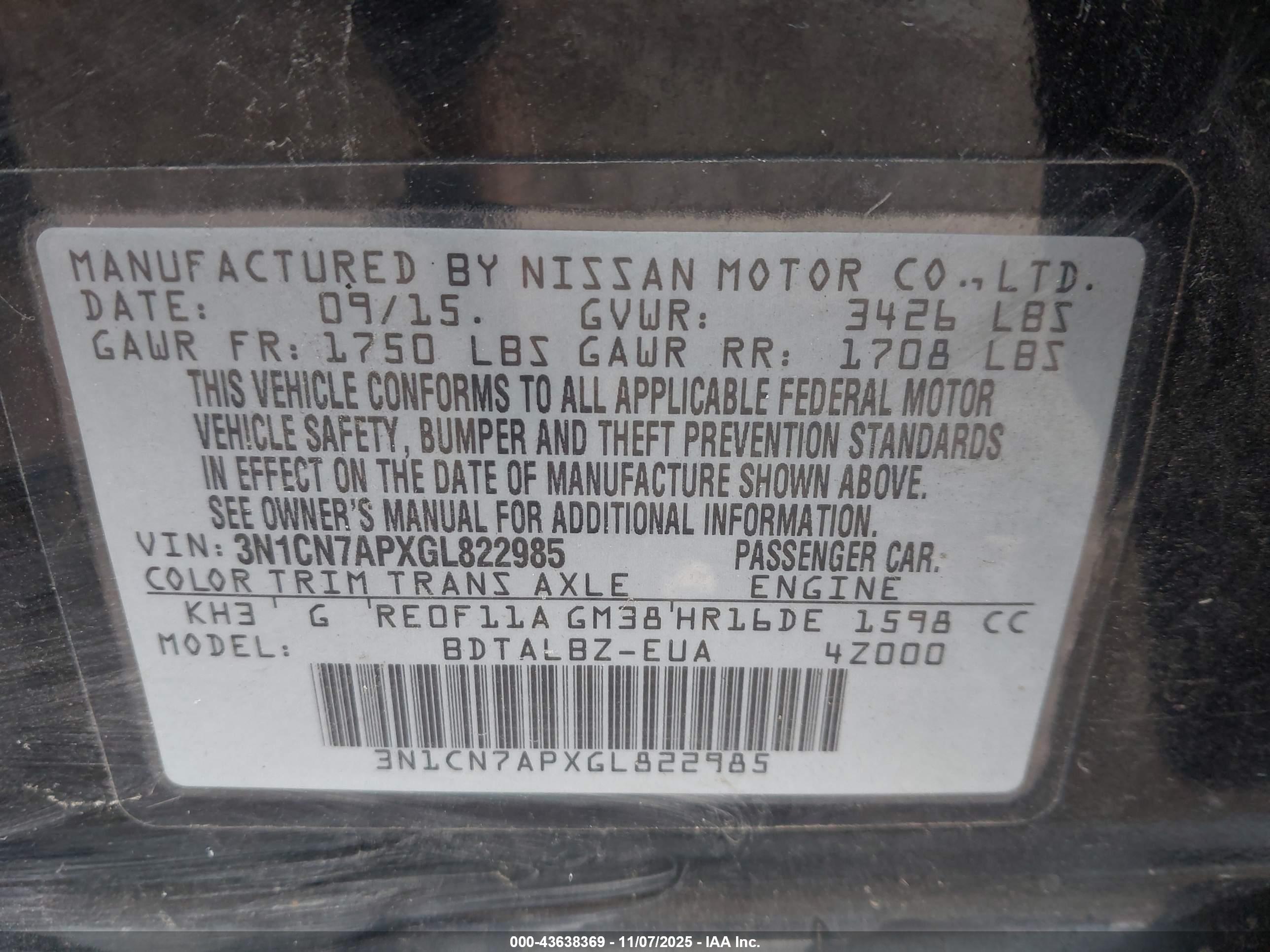 NISSAN VERSA image 9