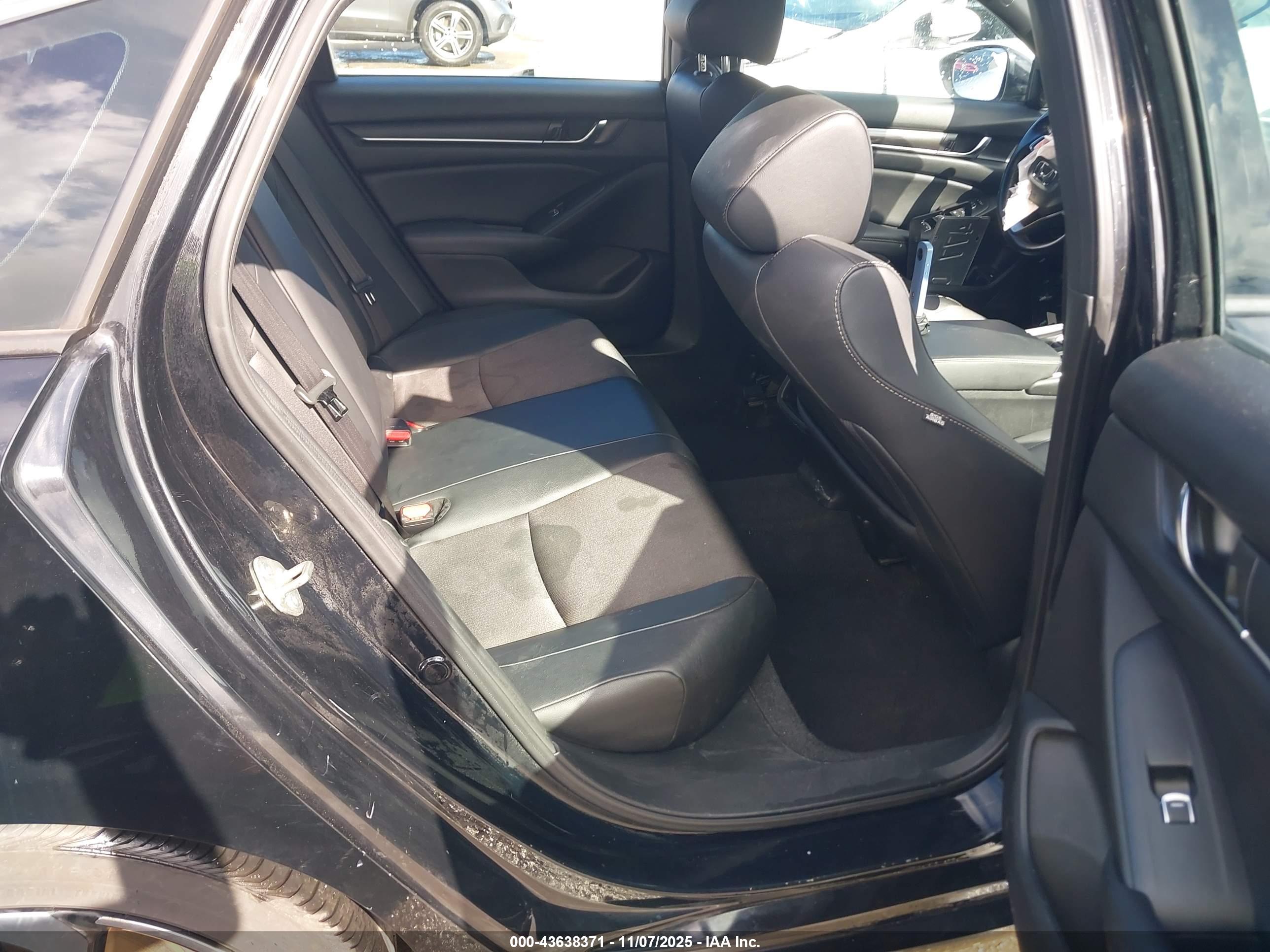 HONDA ACCORD image 8
