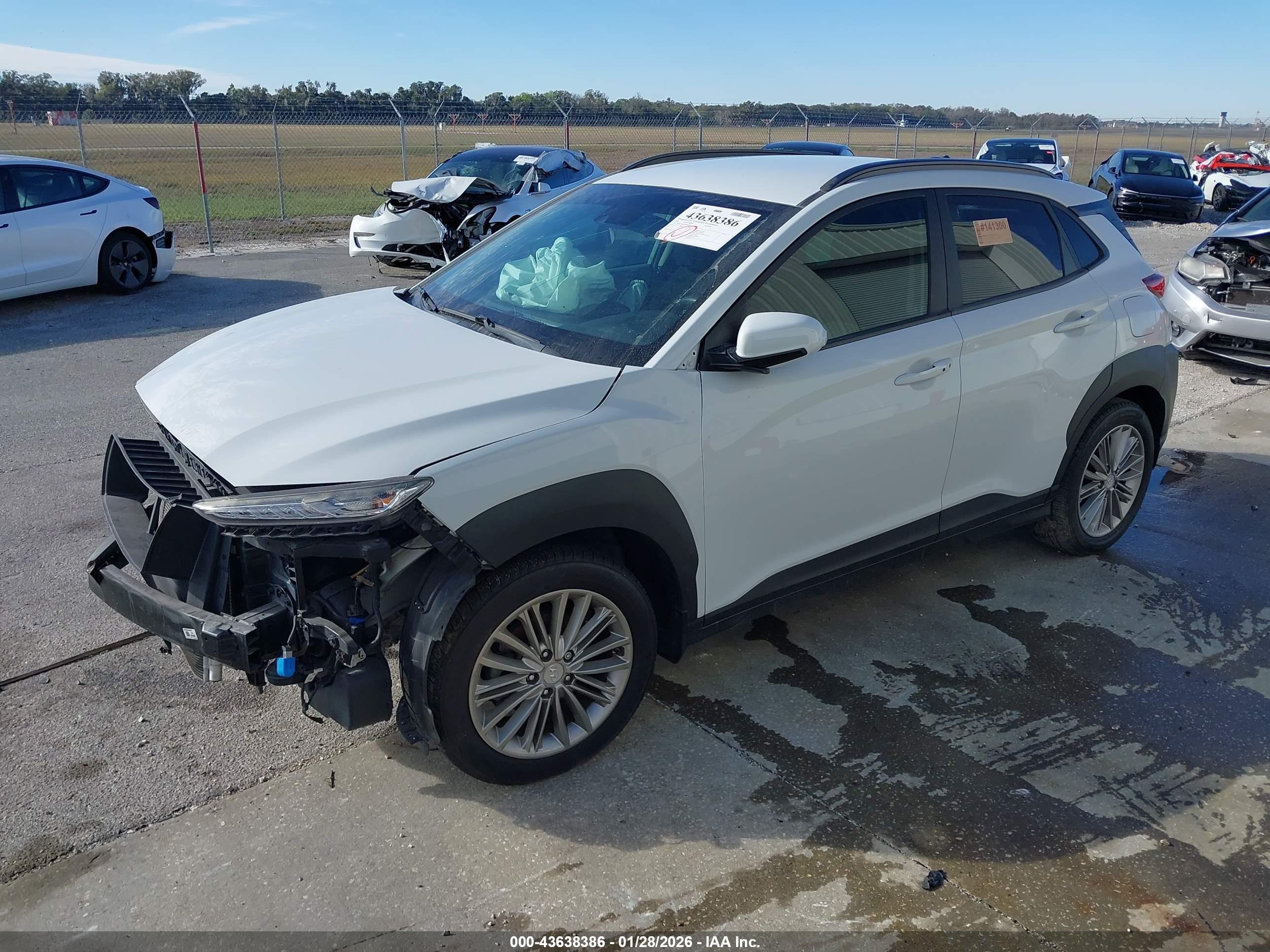 HYUNDAI KONA image 2