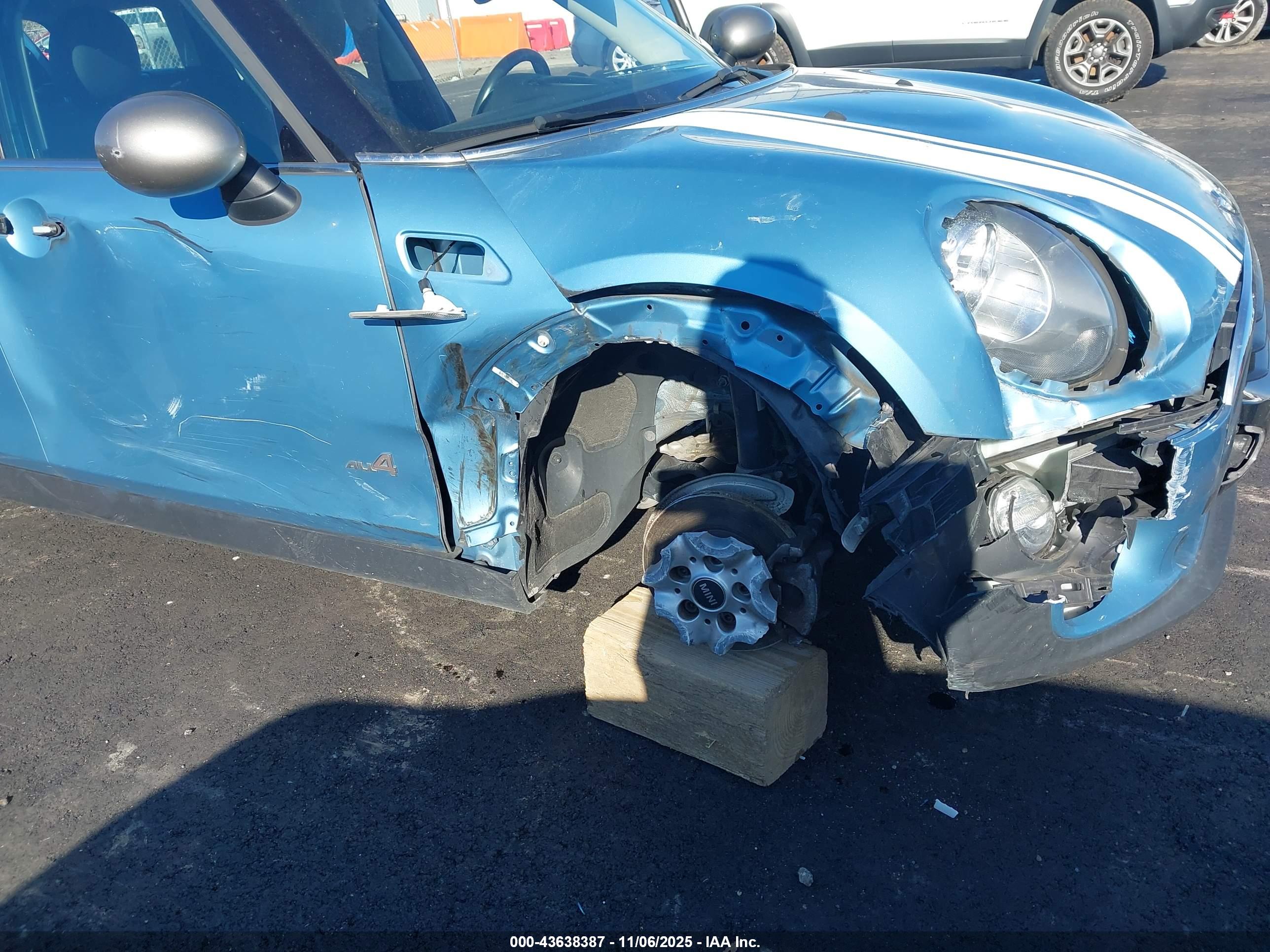 MINI CLUBMAN image 6