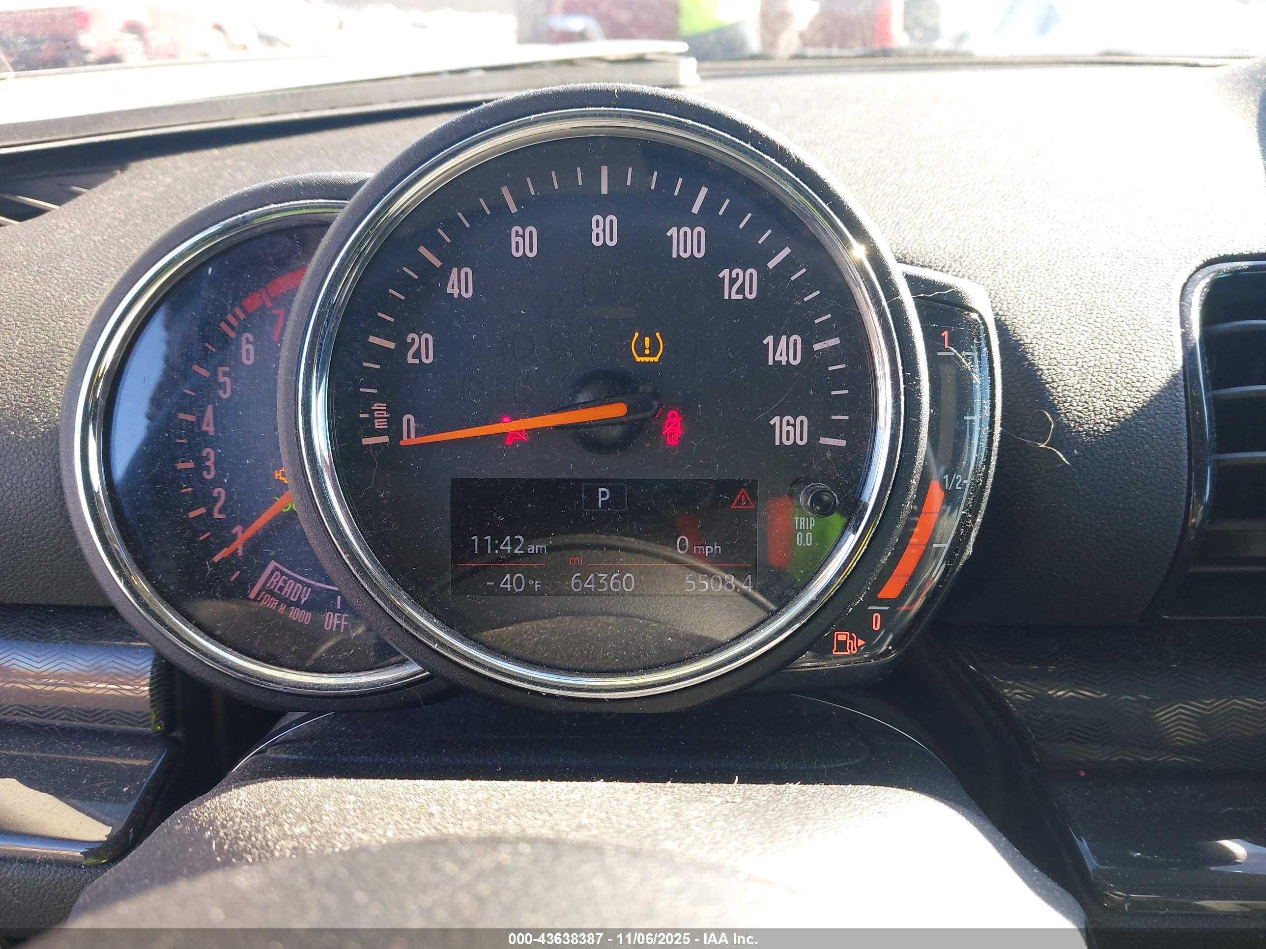 MINI CLUBMAN image 7