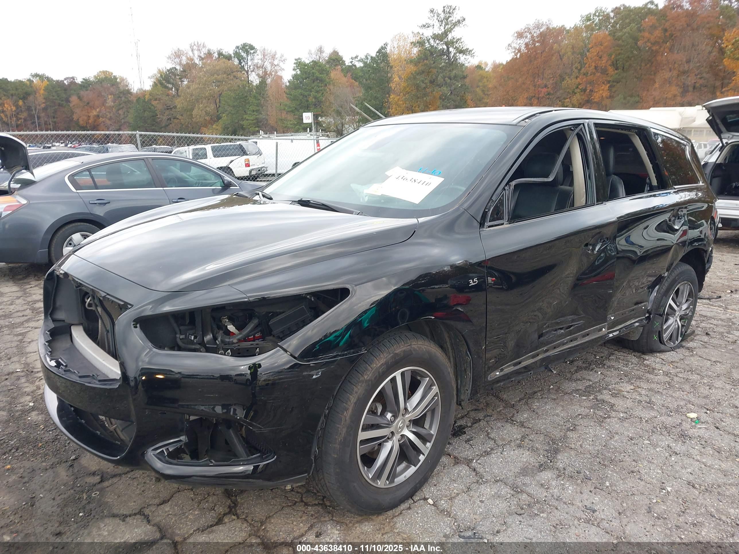 INFINITI QX60 image 2