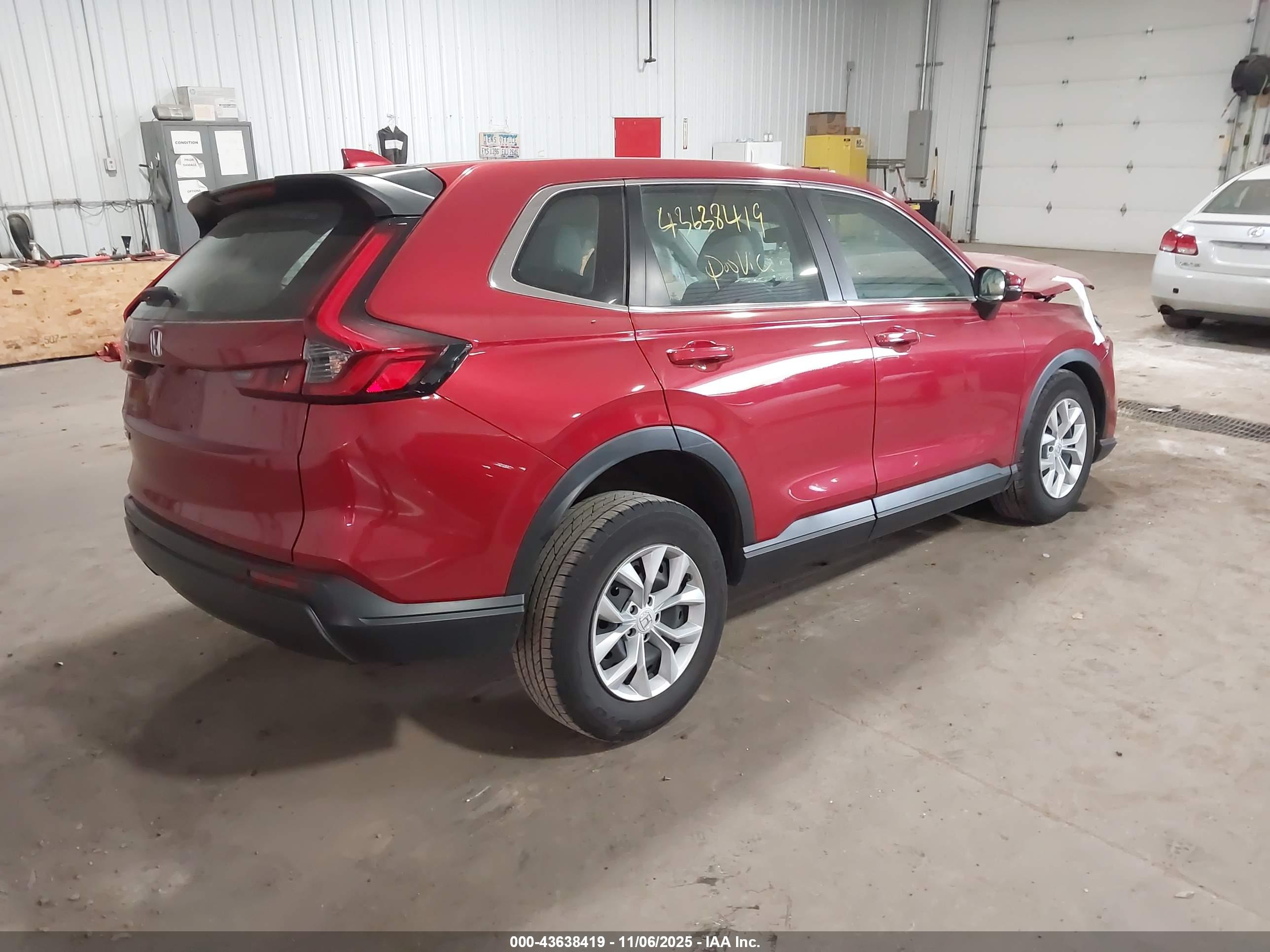 HONDA CR-V image 4