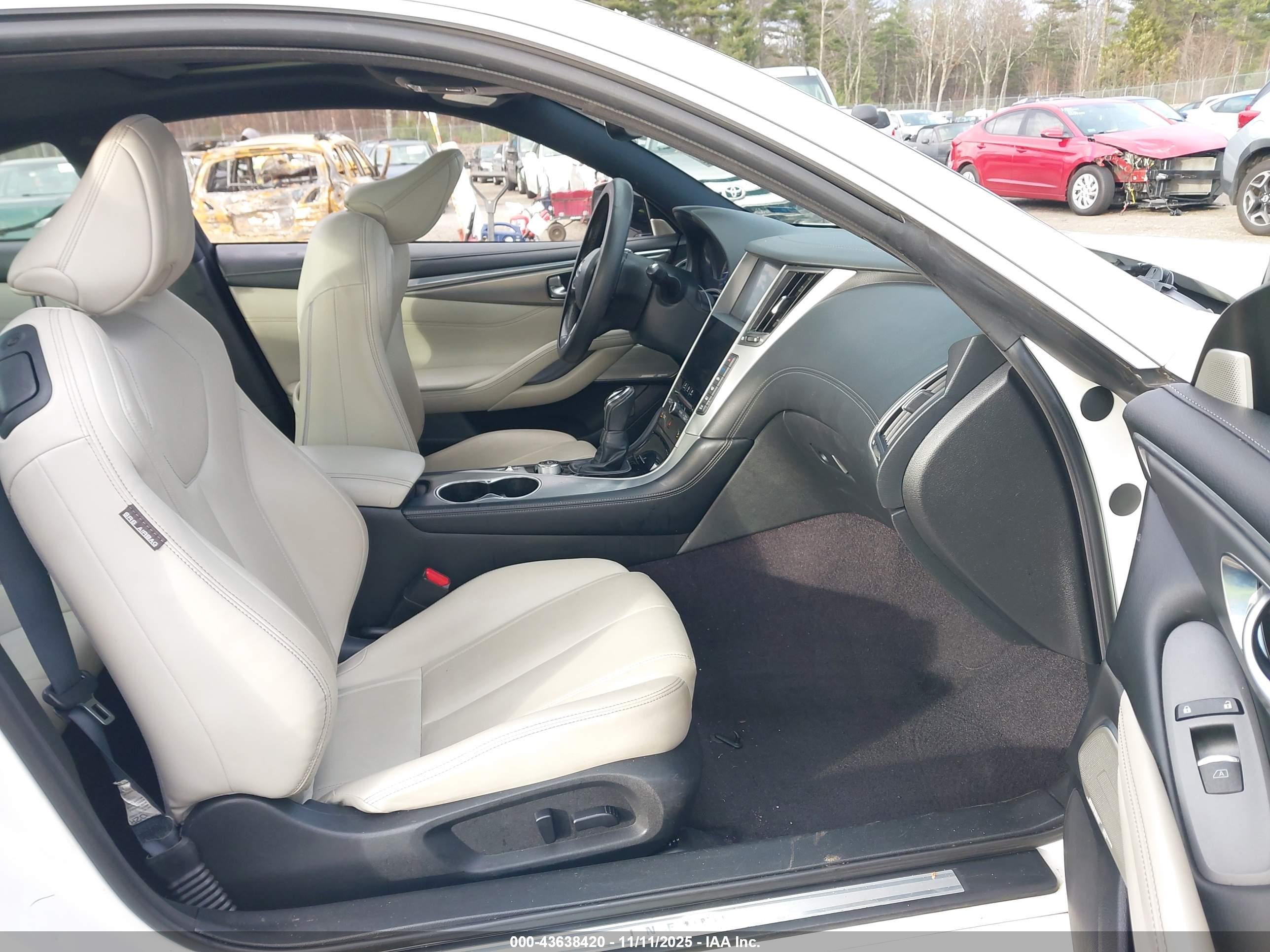 INFINITI Q60 image 5