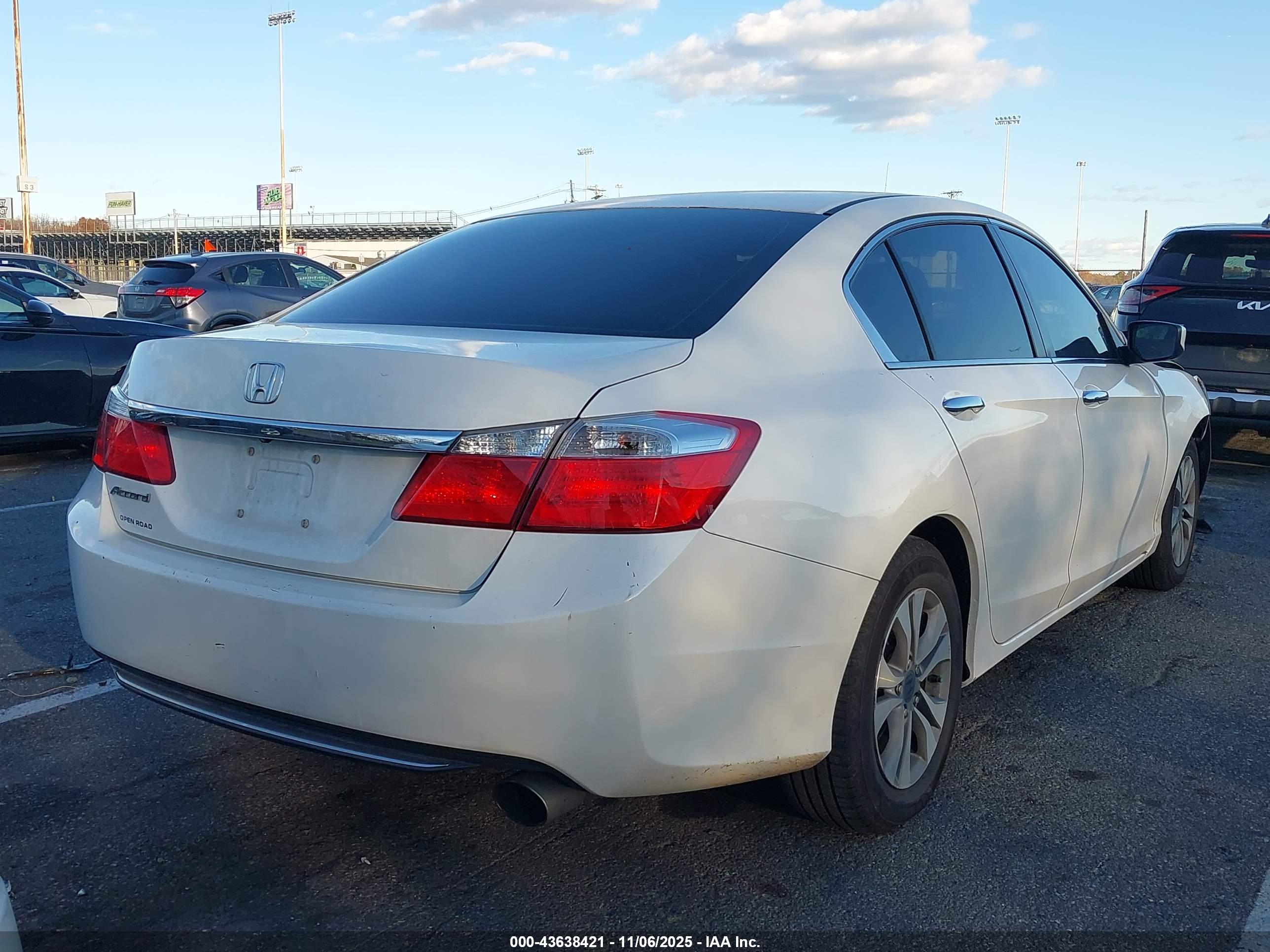 HONDA ACCORD image 4