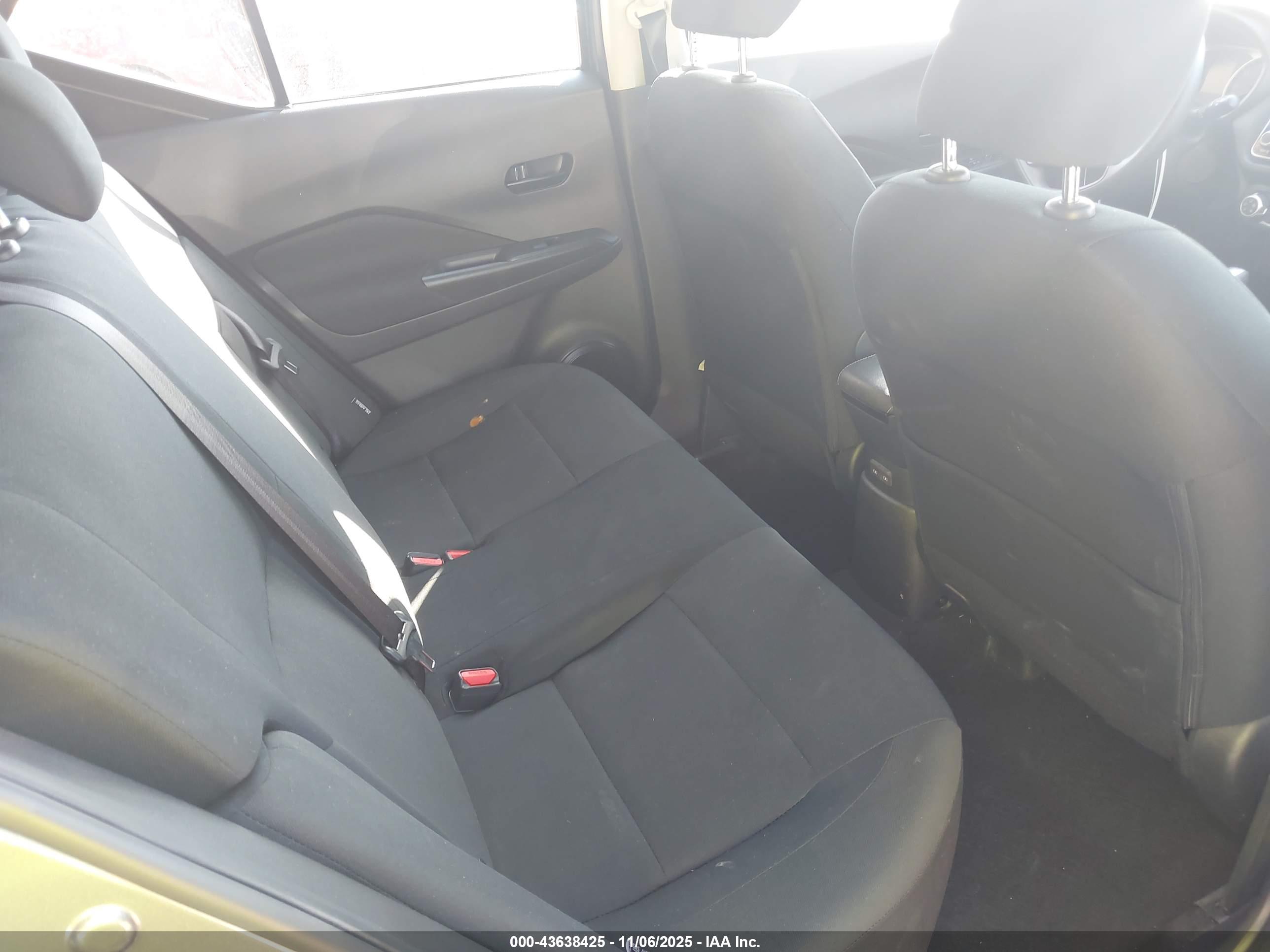 NISSAN KICKS image 8