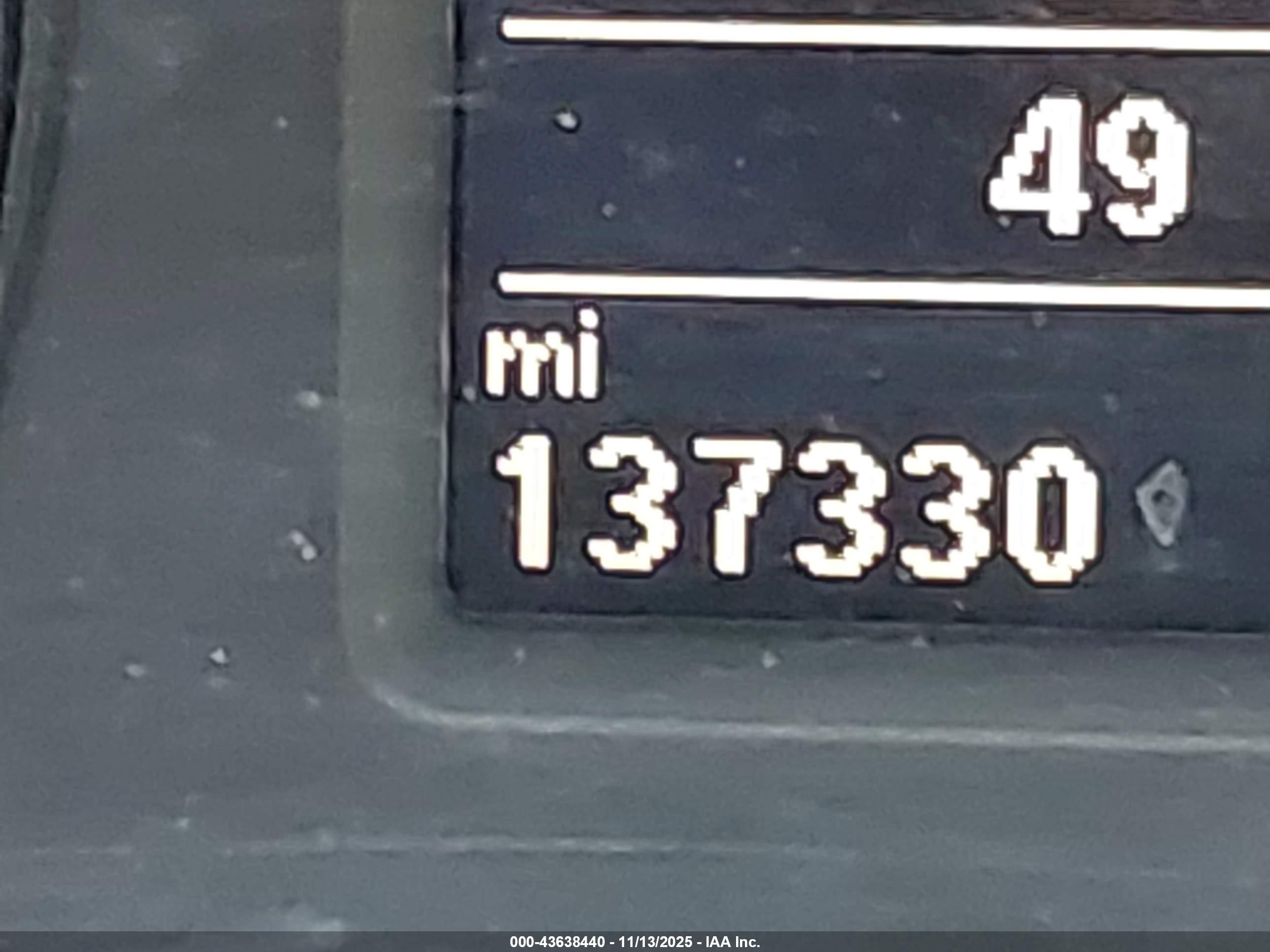 VOLKSWAGEN PASSAT image 7