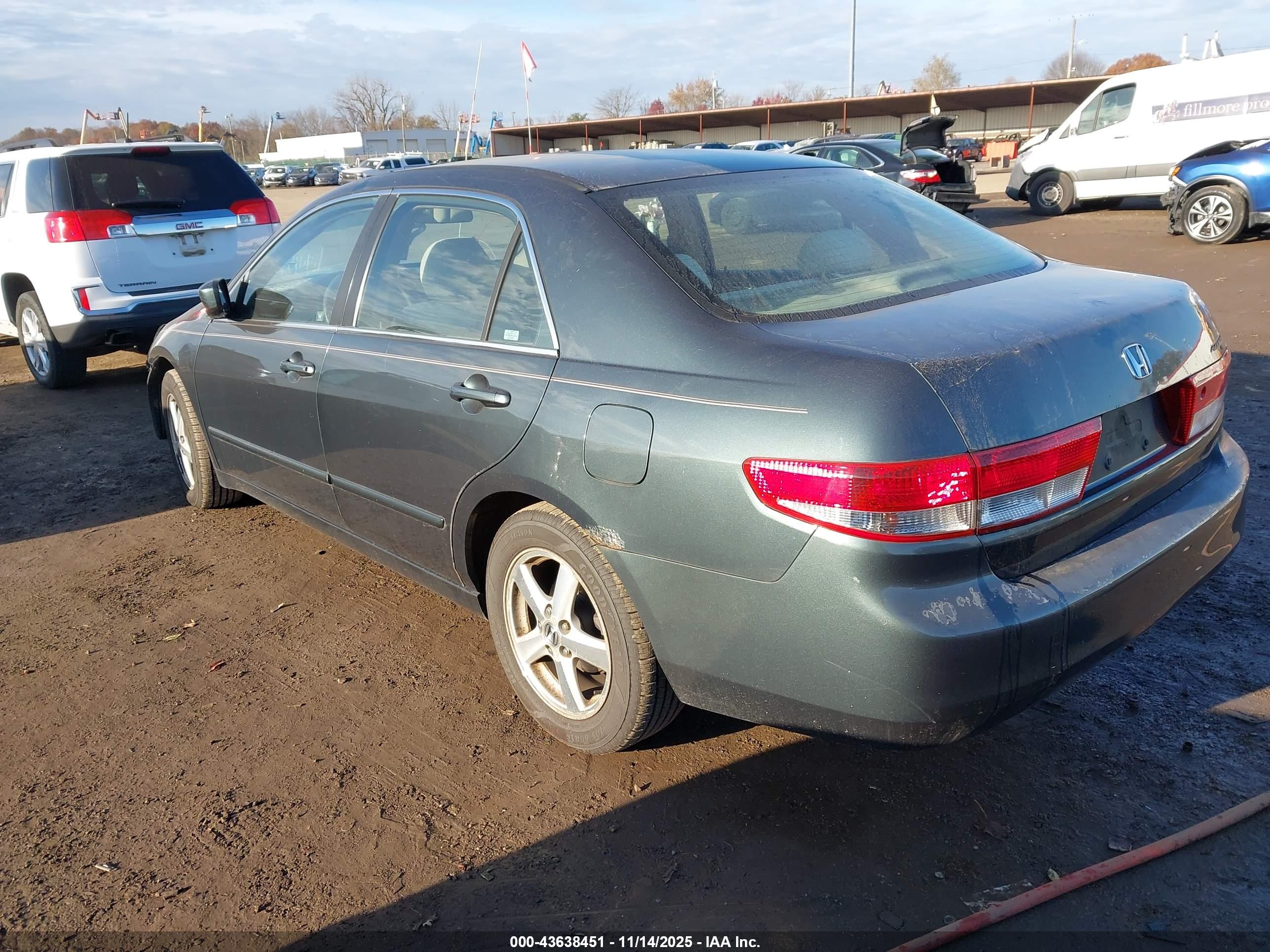 HONDA ACCORD image 3