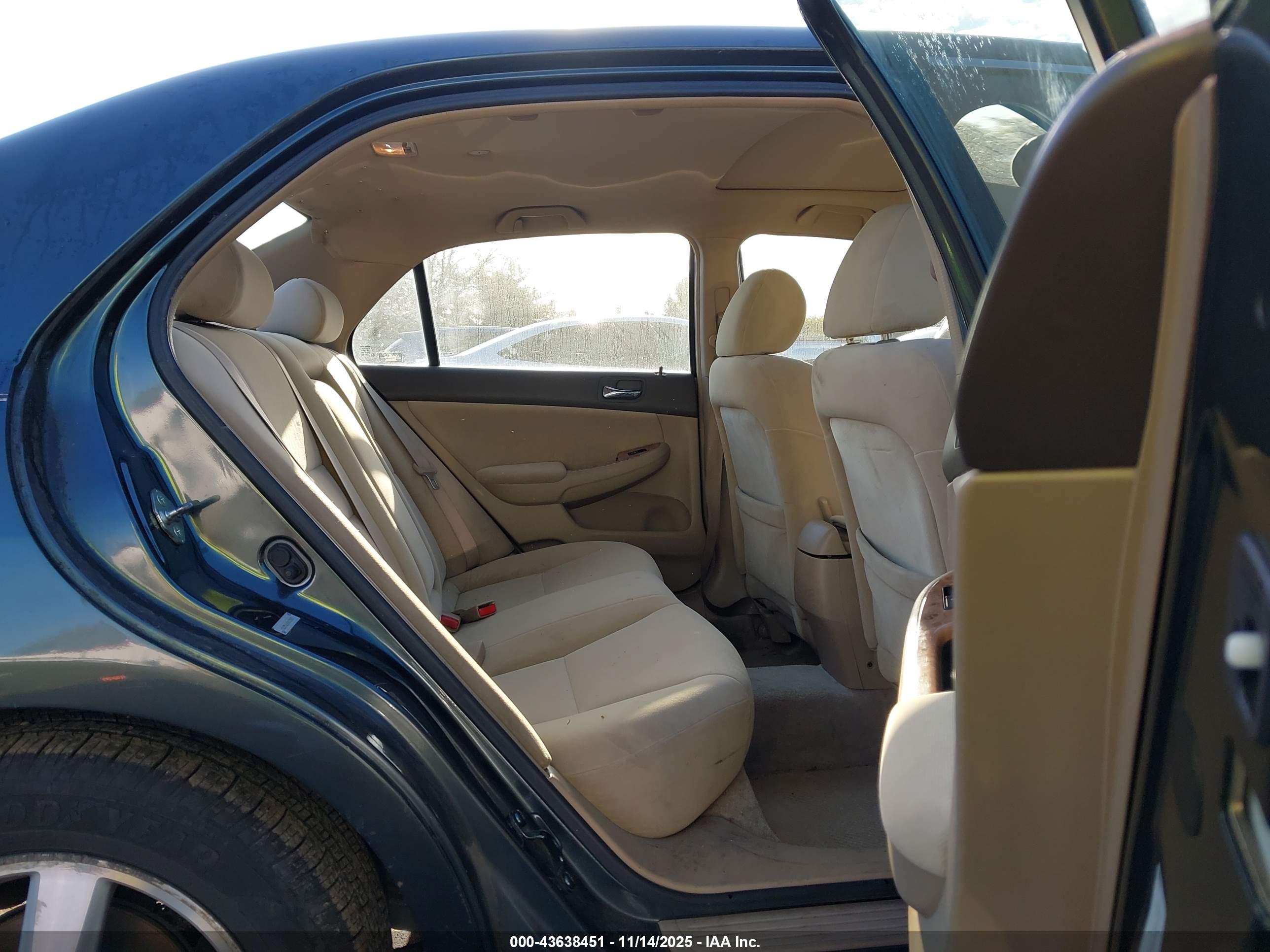 HONDA ACCORD image 8