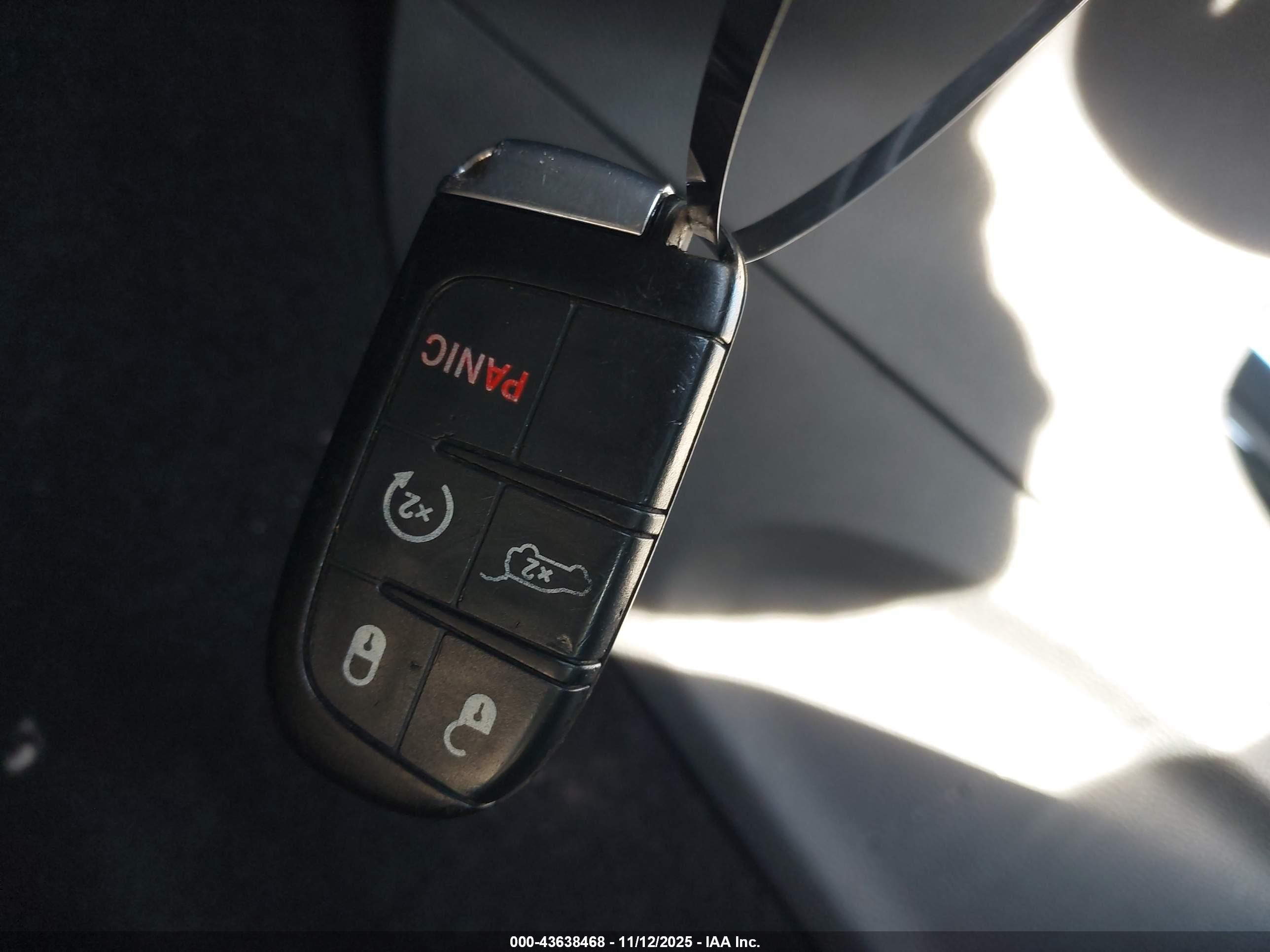 JEEP GRAND image 11