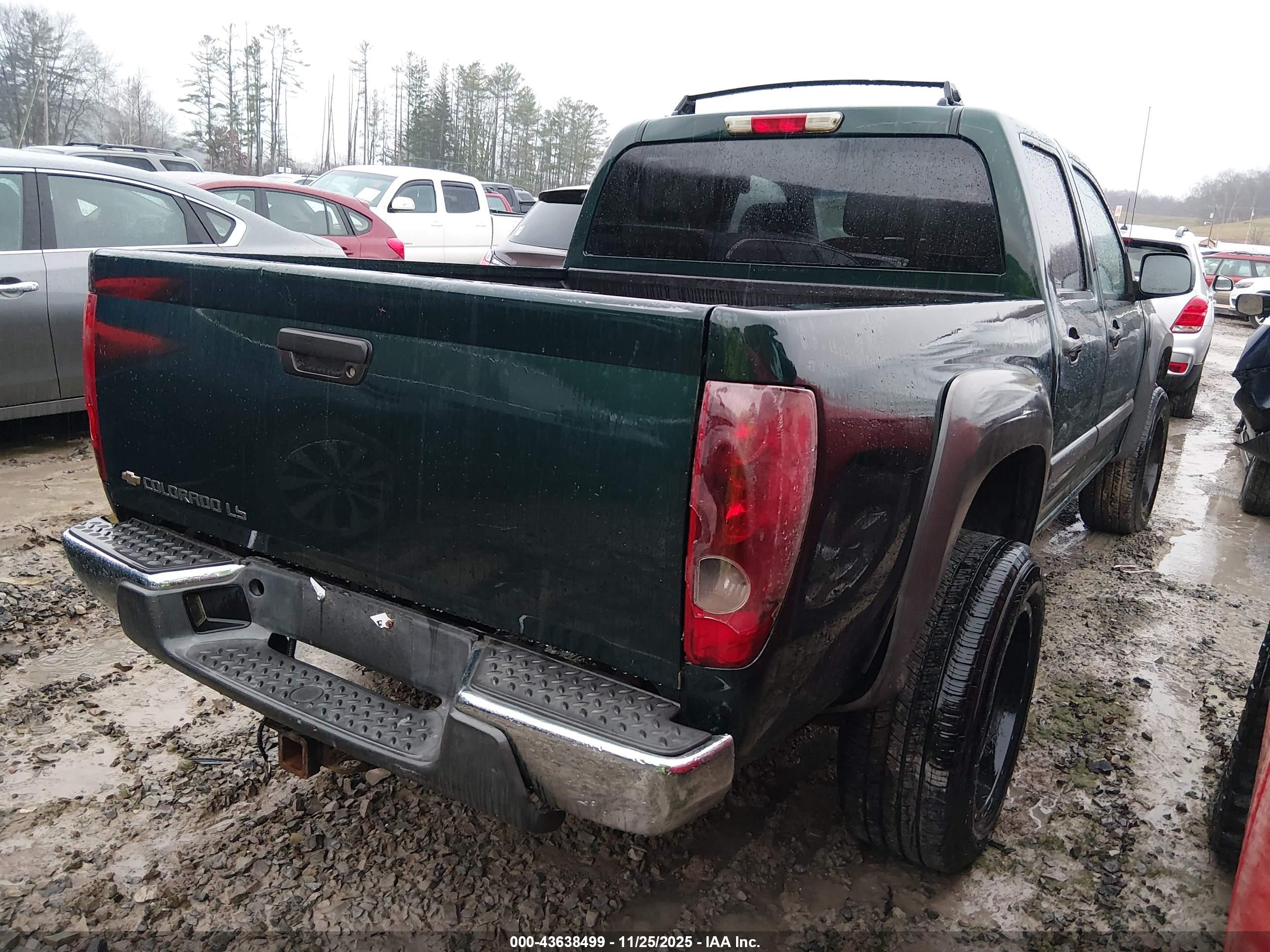 CHEVROLET COLORADO image 4