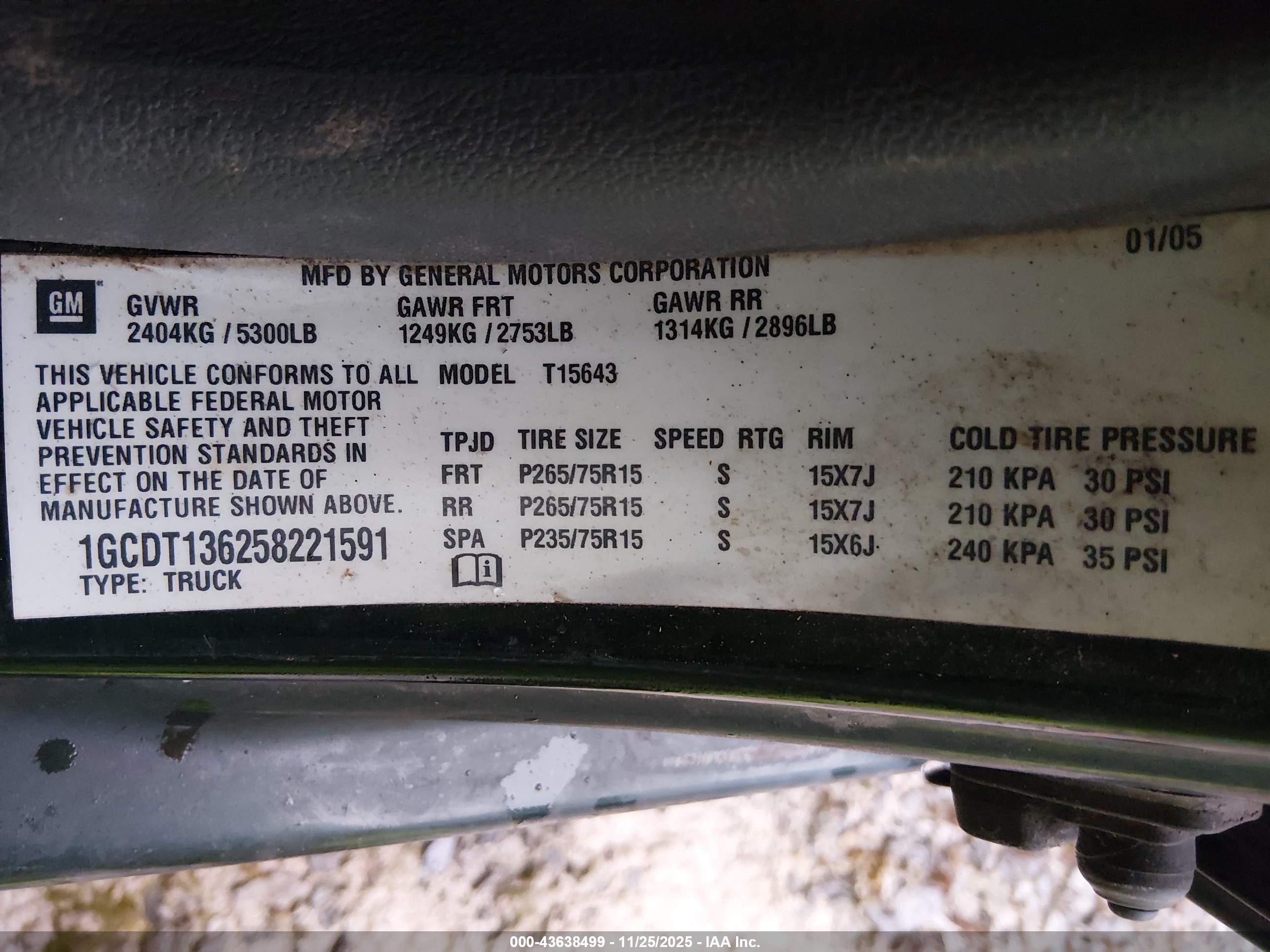 CHEVROLET COLORADO image 9