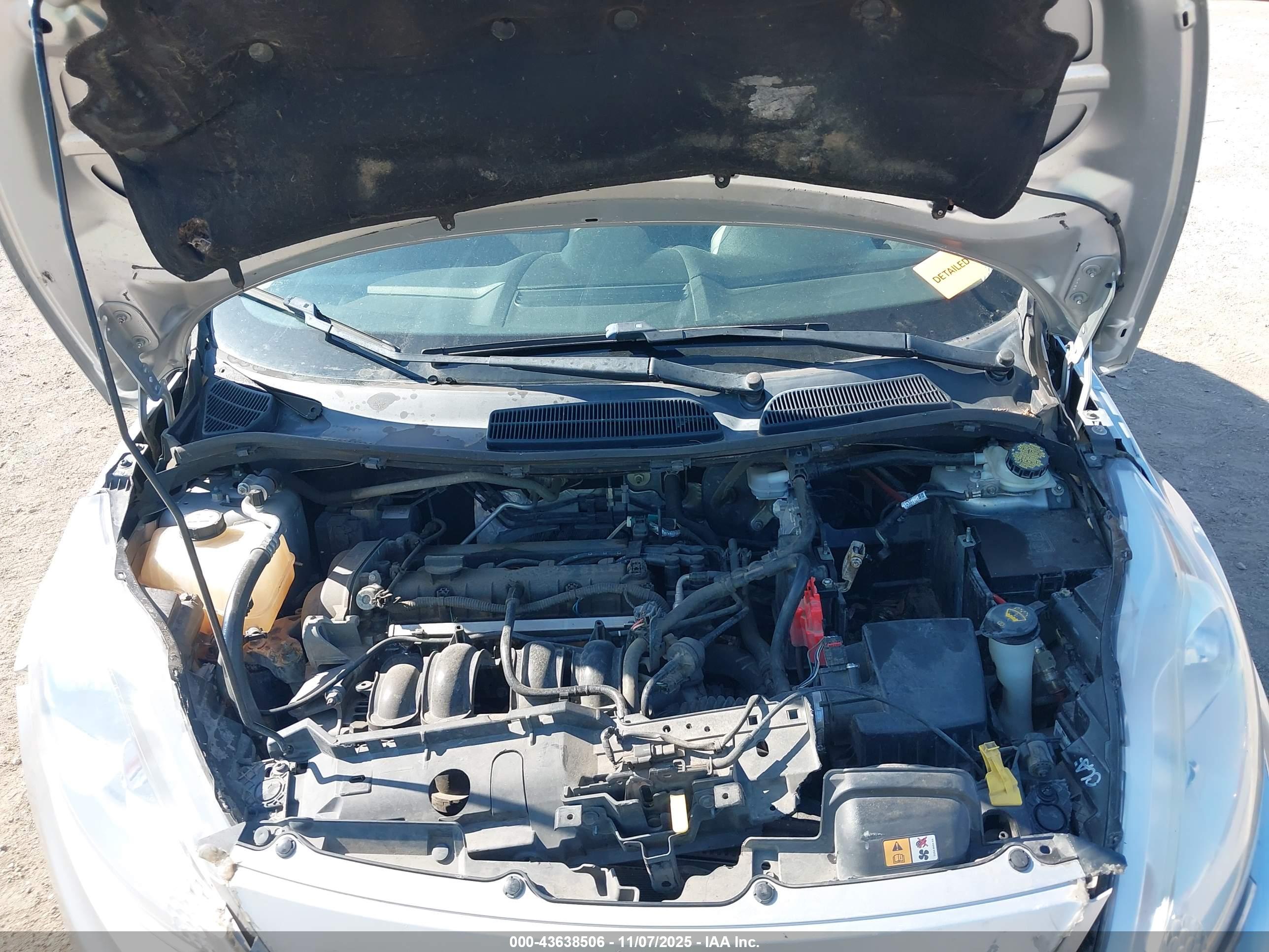 FORD FIESTA image 10