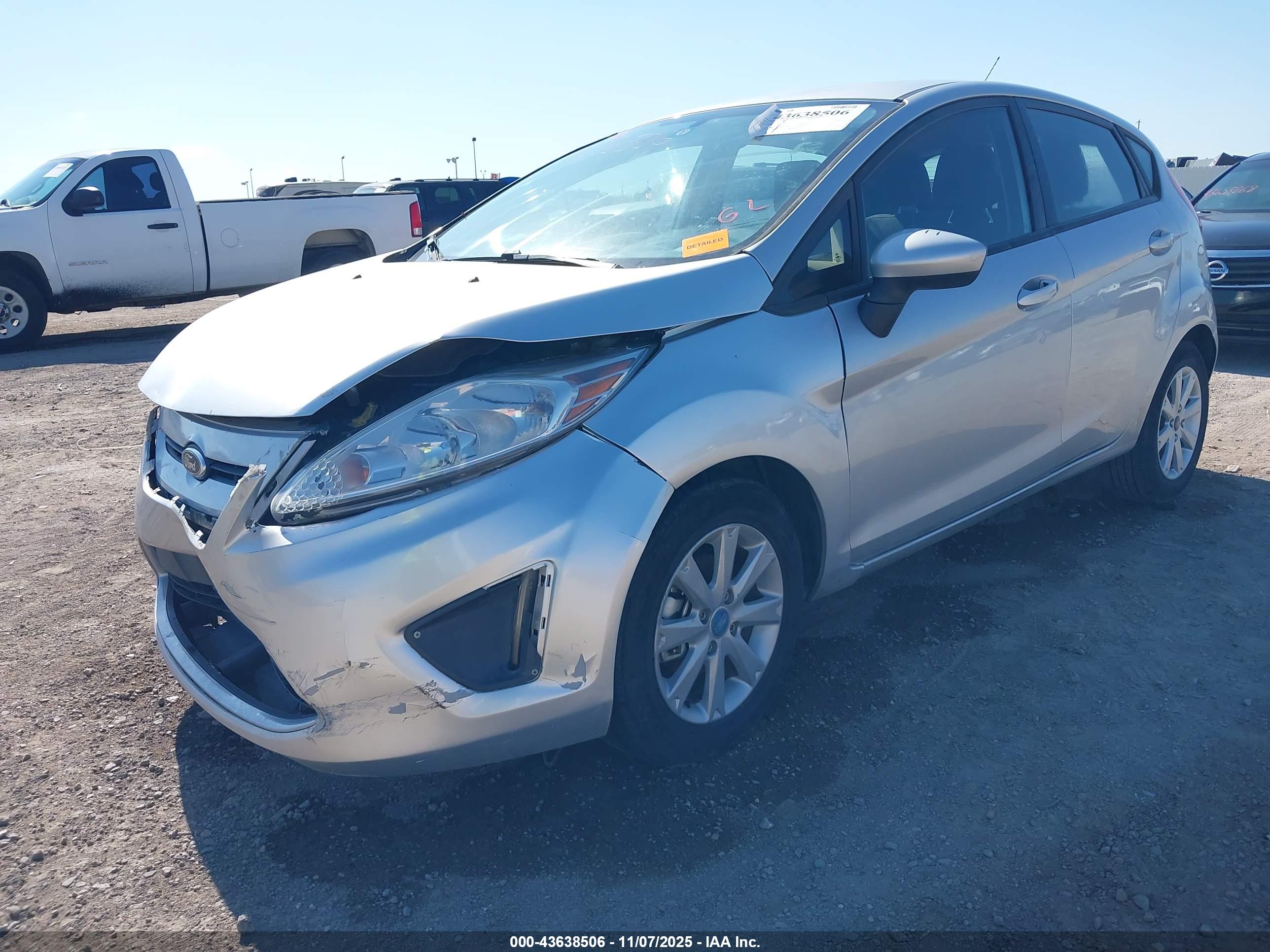 FORD FIESTA image 2