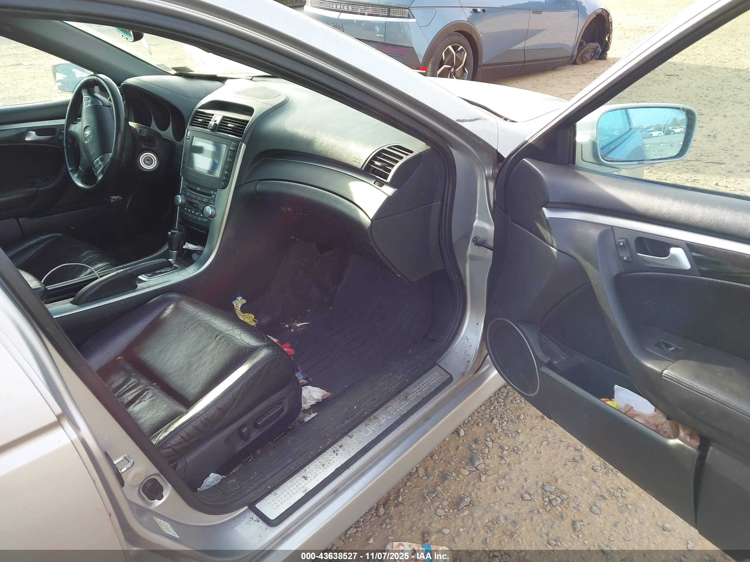 ACURA TL image 5
