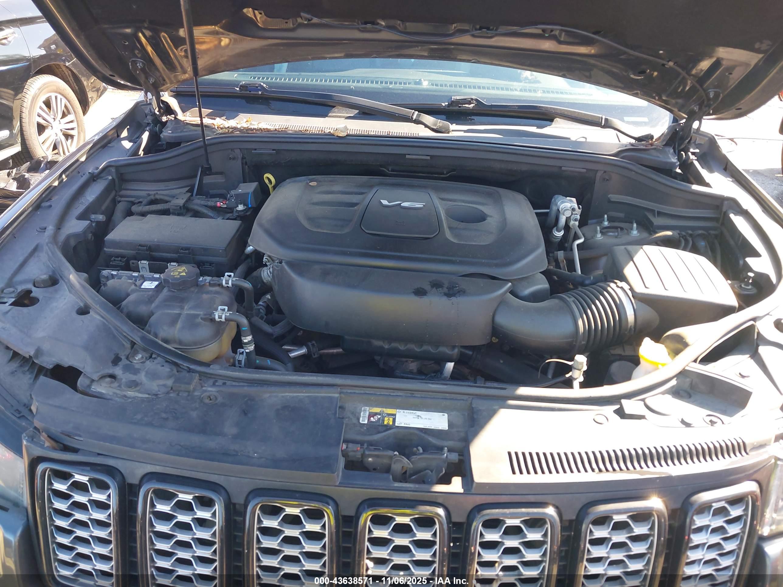 JEEP GRAND image 10